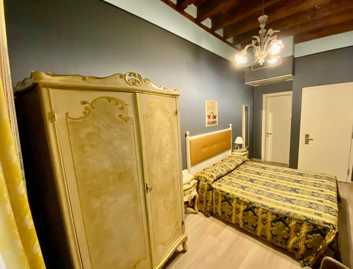 Double Room,1498518652:JPEG