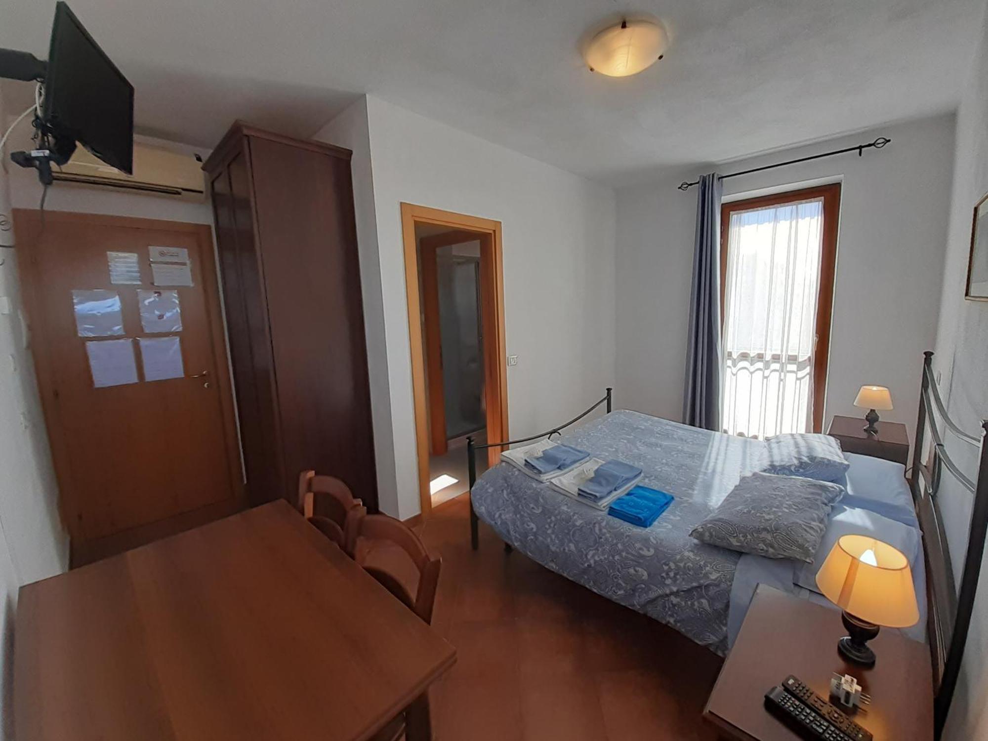 Double Room,1499646172:JPEG