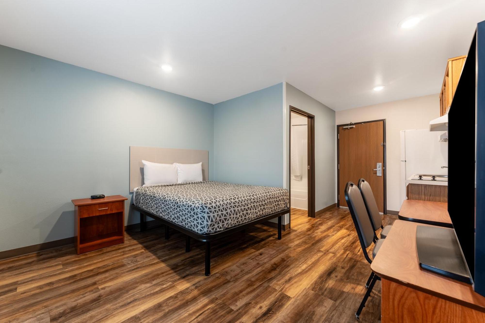 Standard Double Room - Accessible/Non-Smoking