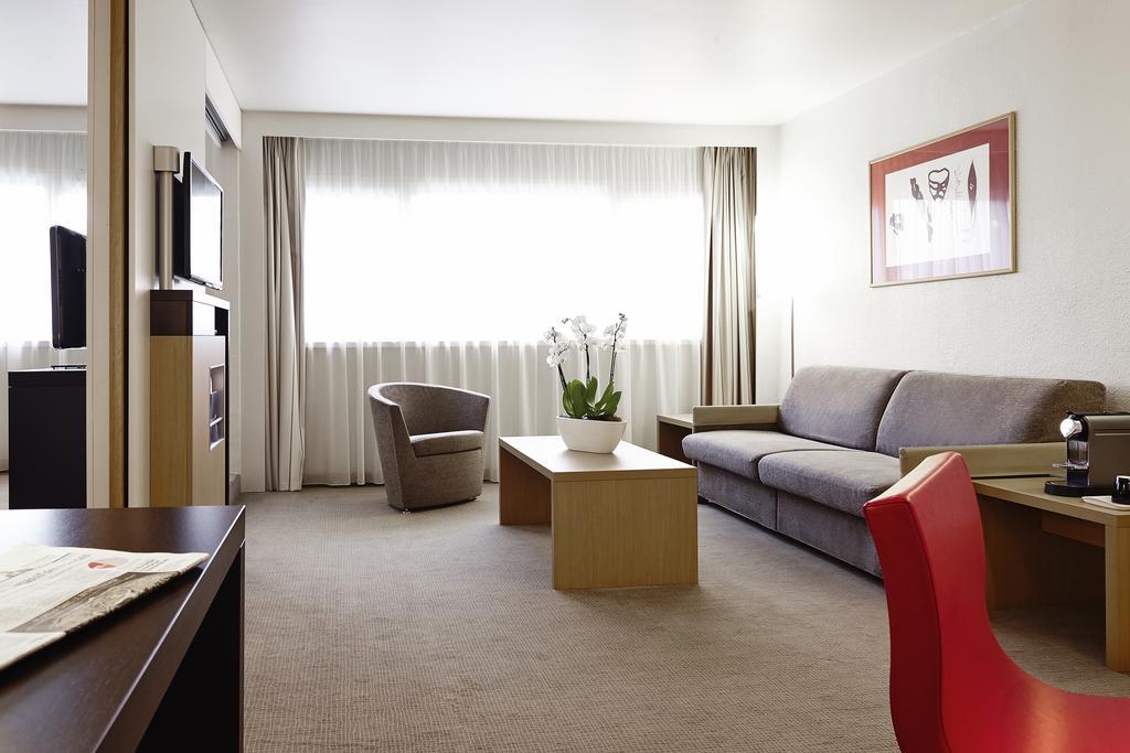 Suite with One Double Bed and Sofa Bed,1274042695:JPEG