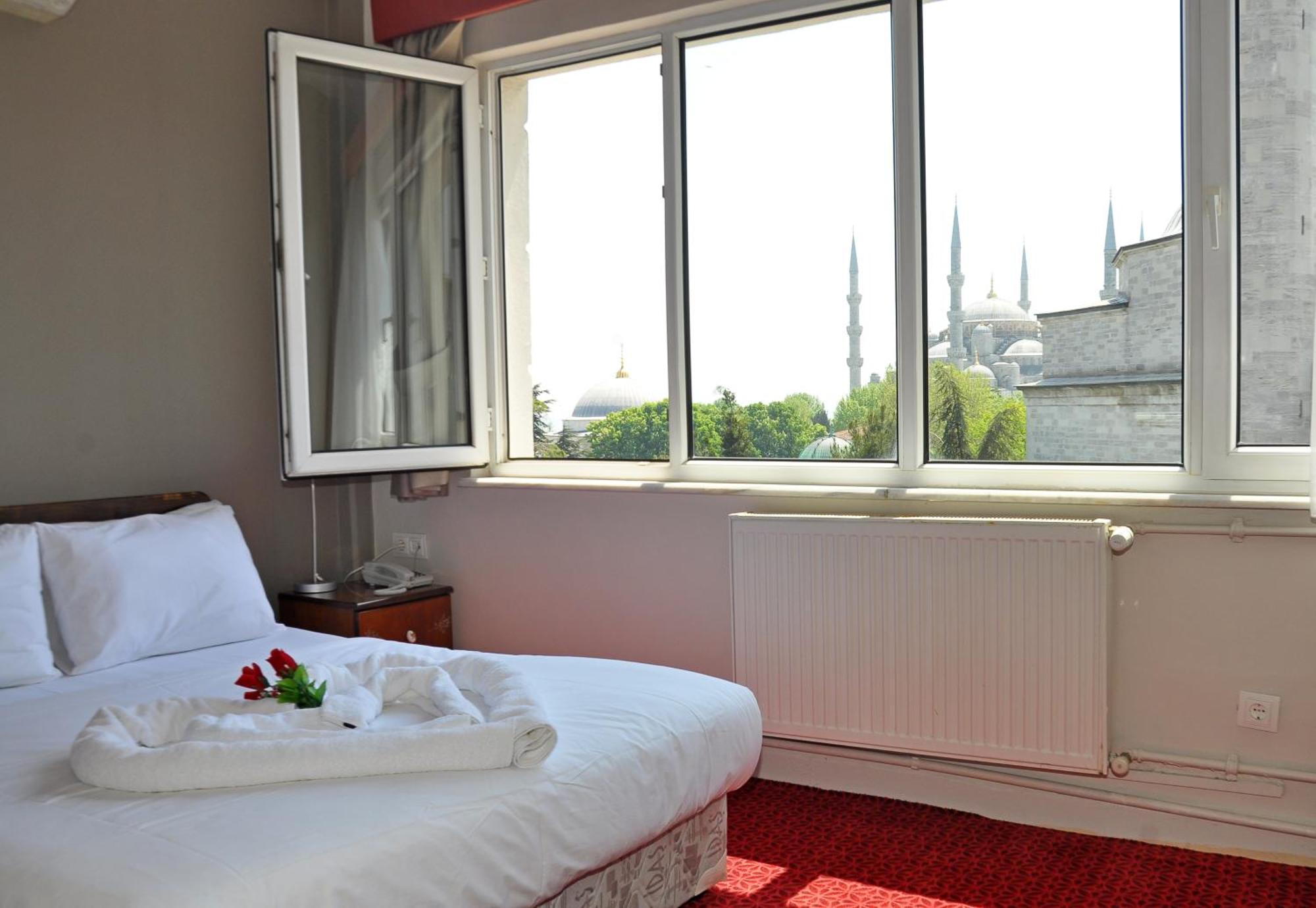Single Room with Bathroom,1523036176:JPEG