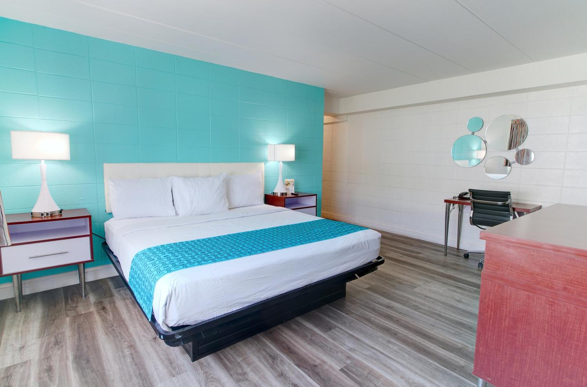 King Room - Non-Smoking,1537398727:JPEG