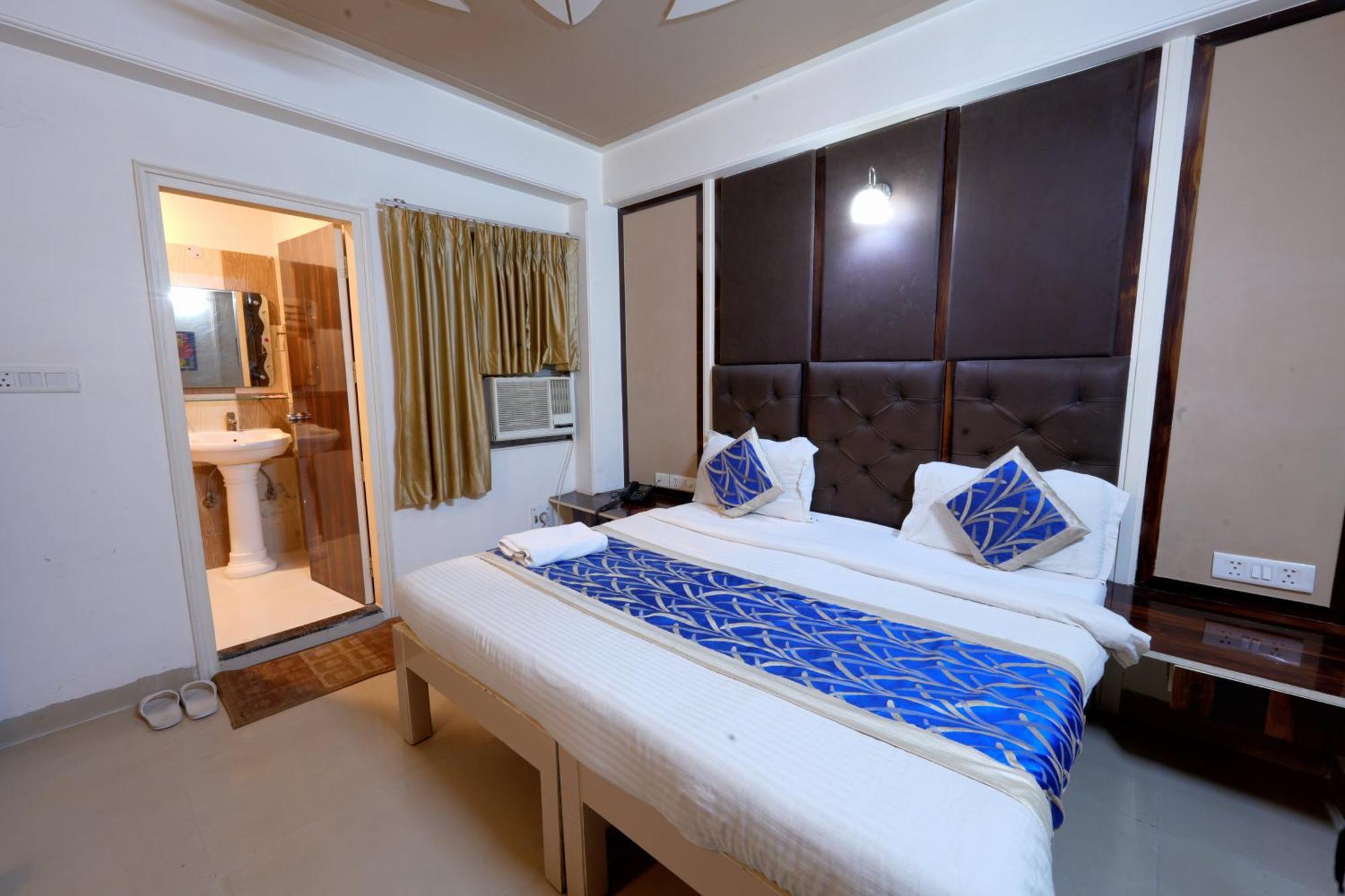 Economy Double Room,1541125696:JPEG