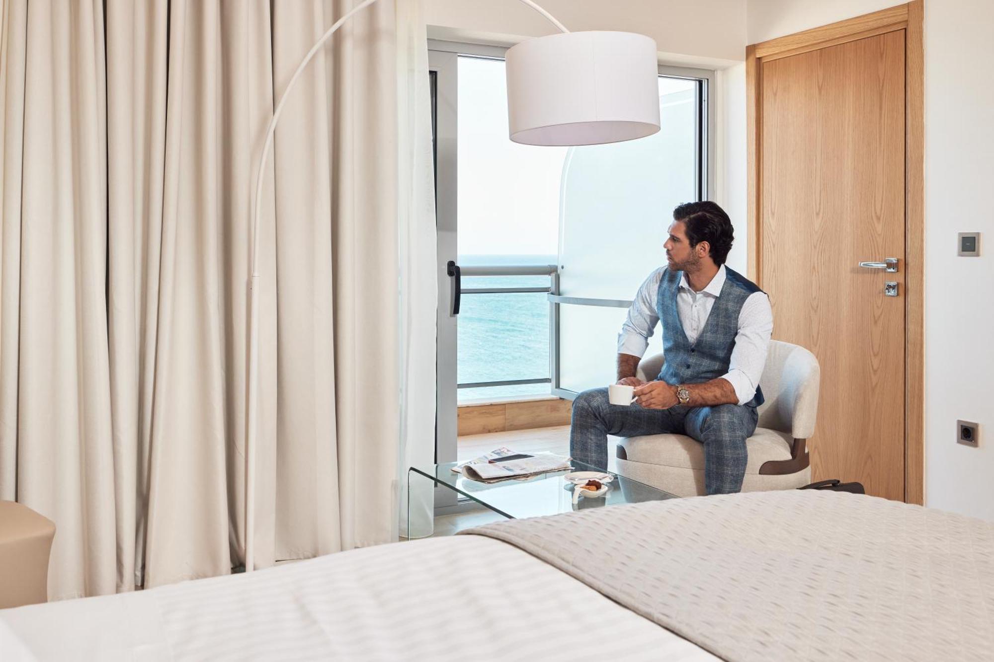Junior Suite with Sea View,1588042057:JPEG