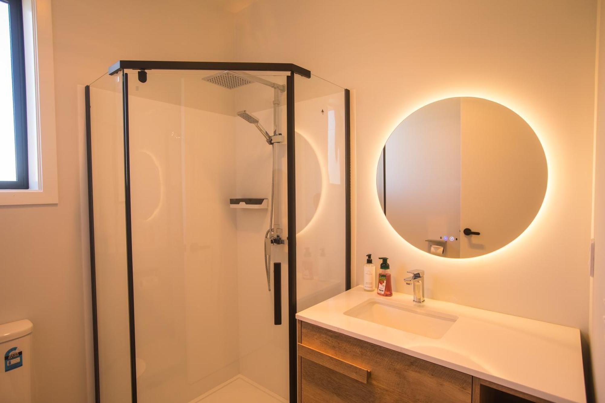 Three-Bedroom Suite,1544593888:JPEG