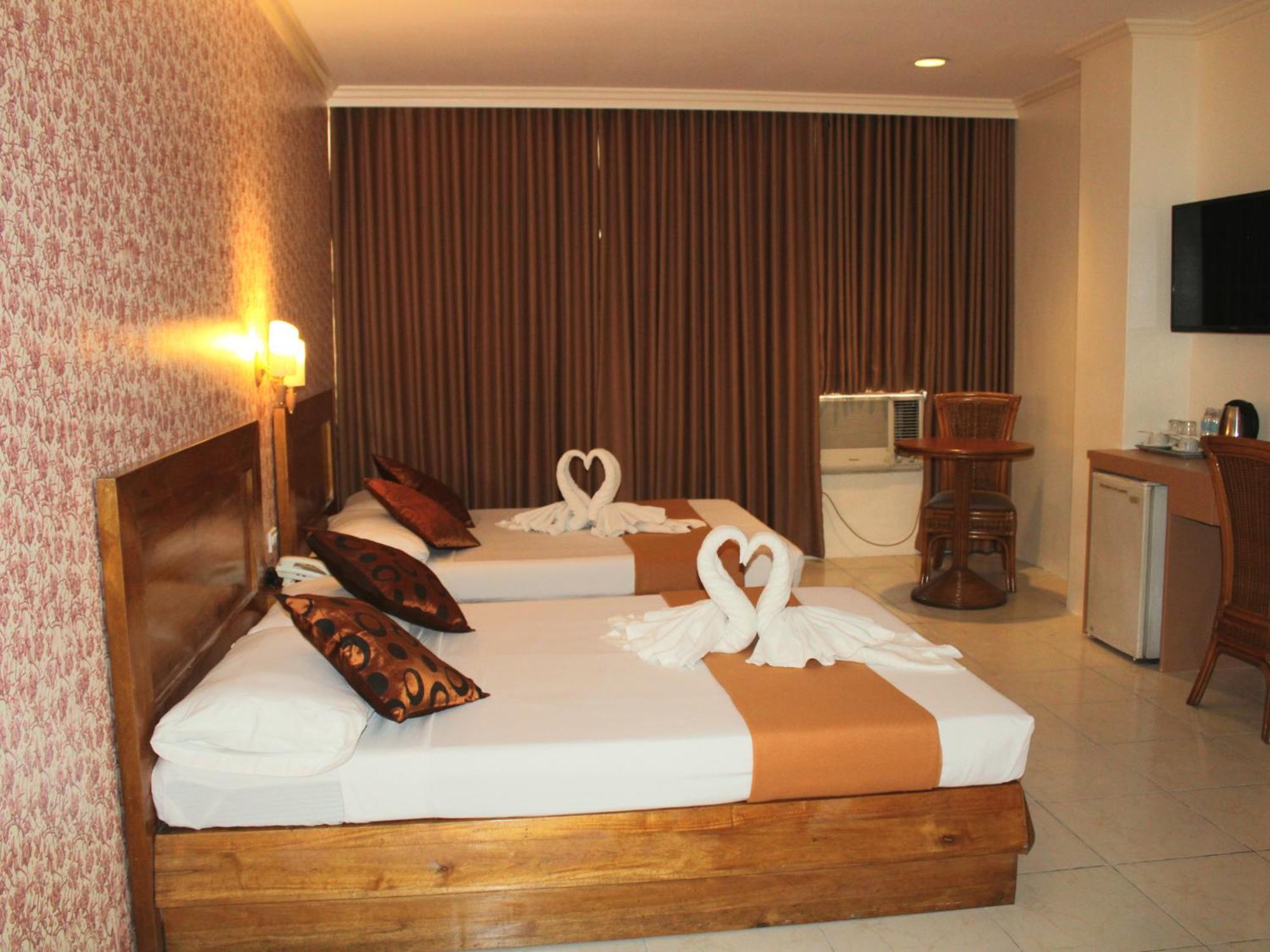 Deluxe Suite,1550041417:JPEG