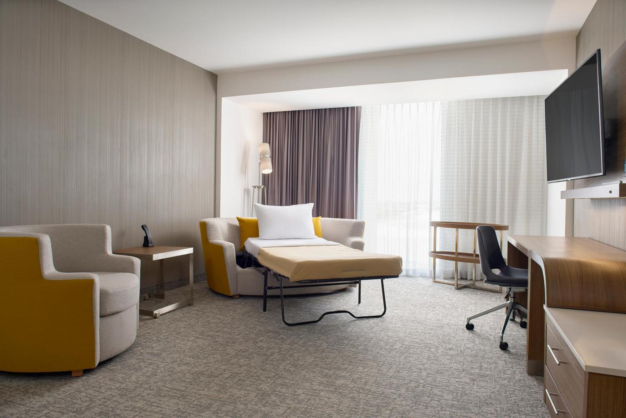 Suite mit 1 Kingsize-Bett und Stadtblick - Nichtraucher