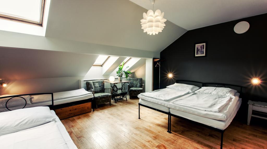 Quadruple Room,1398144785:JPEG