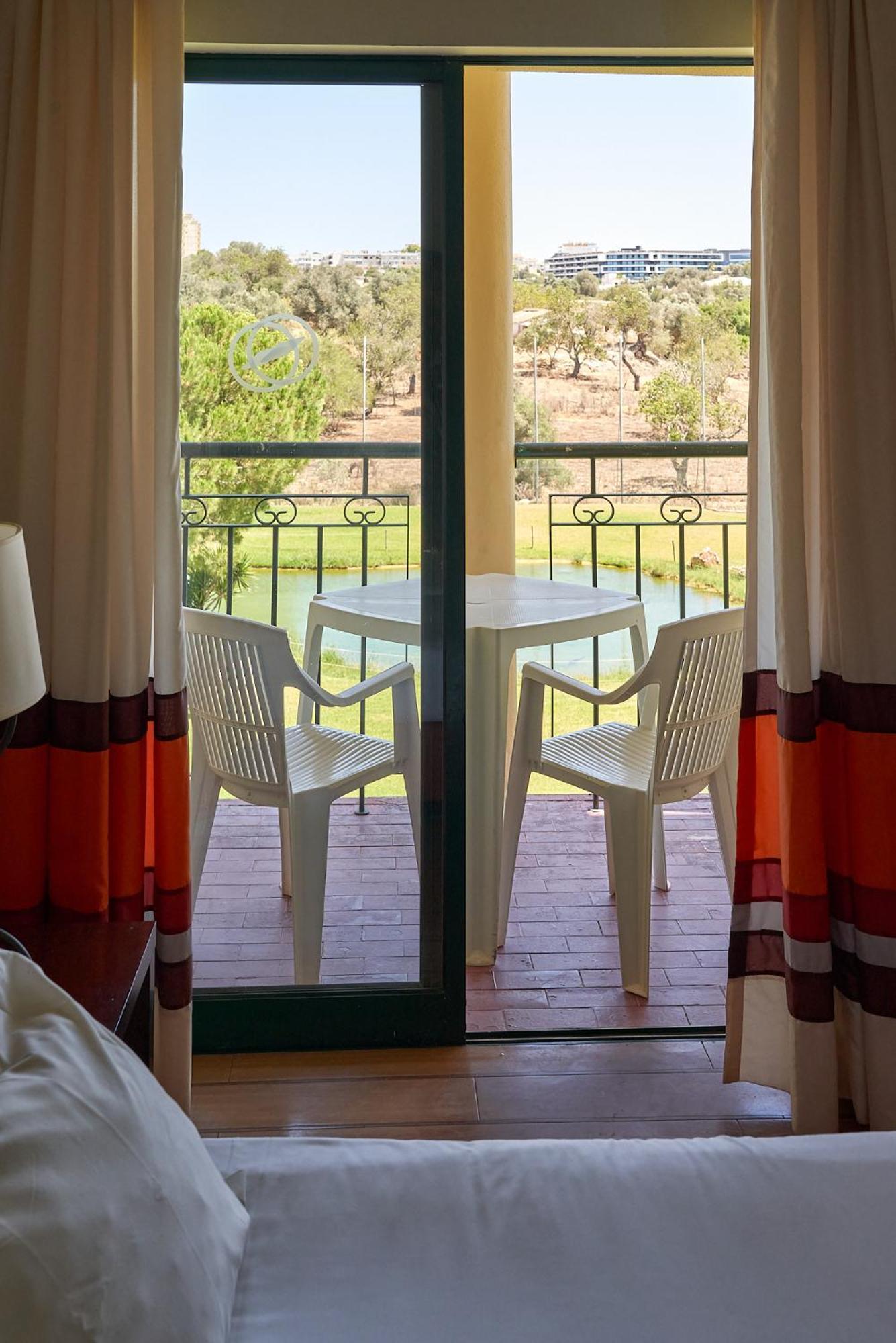 Chambre Lits Jumeaux Supérieure - Vue sur Jardin