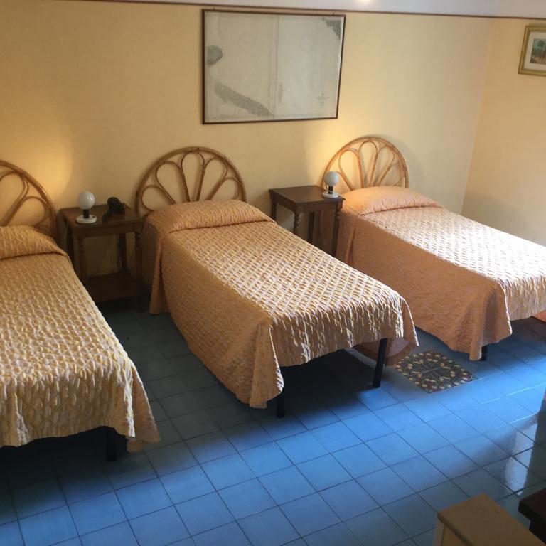 Triple Room,156381207:JPEG
