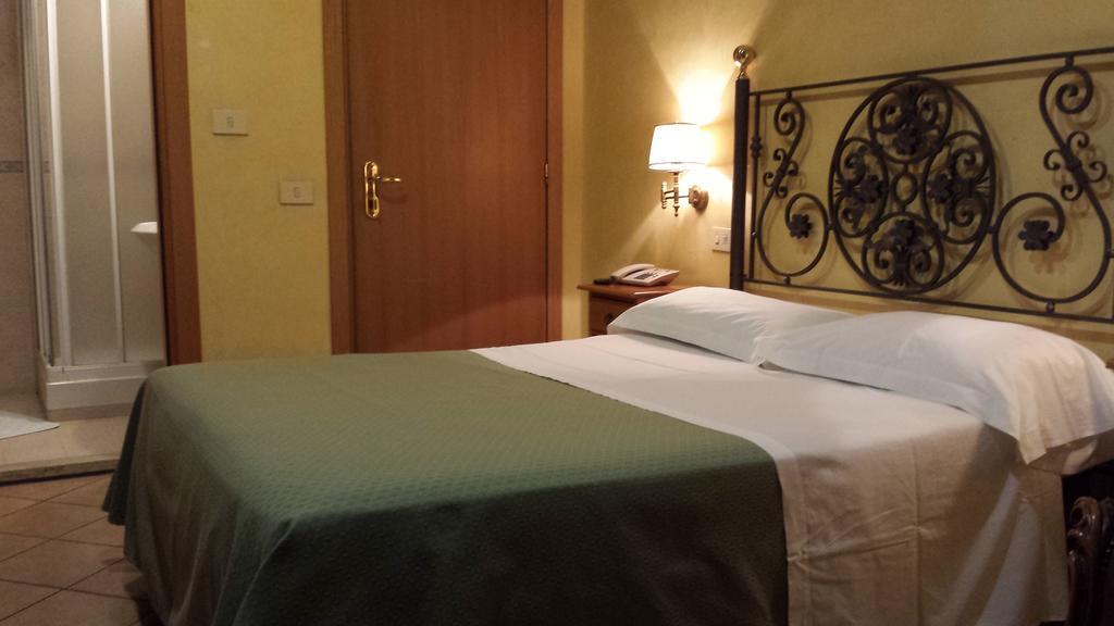 Economy Double Room,156928362:JPEG