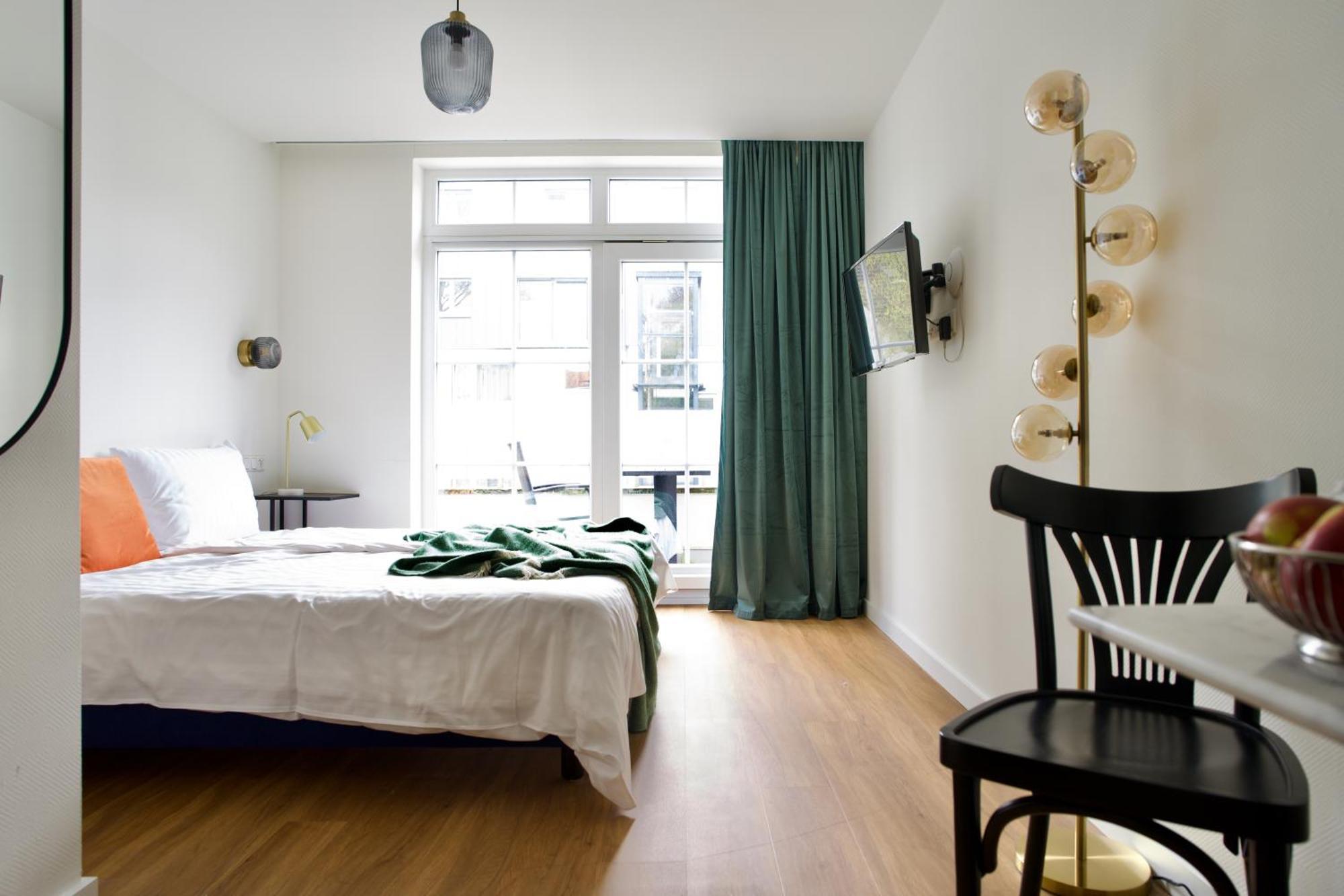One-Bedroom Apartment,1576695623:JPEG