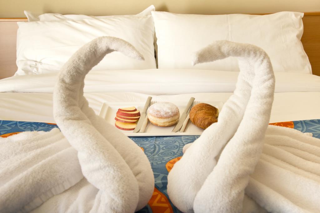 Standard Double or Twin Room,156912438:JPEG