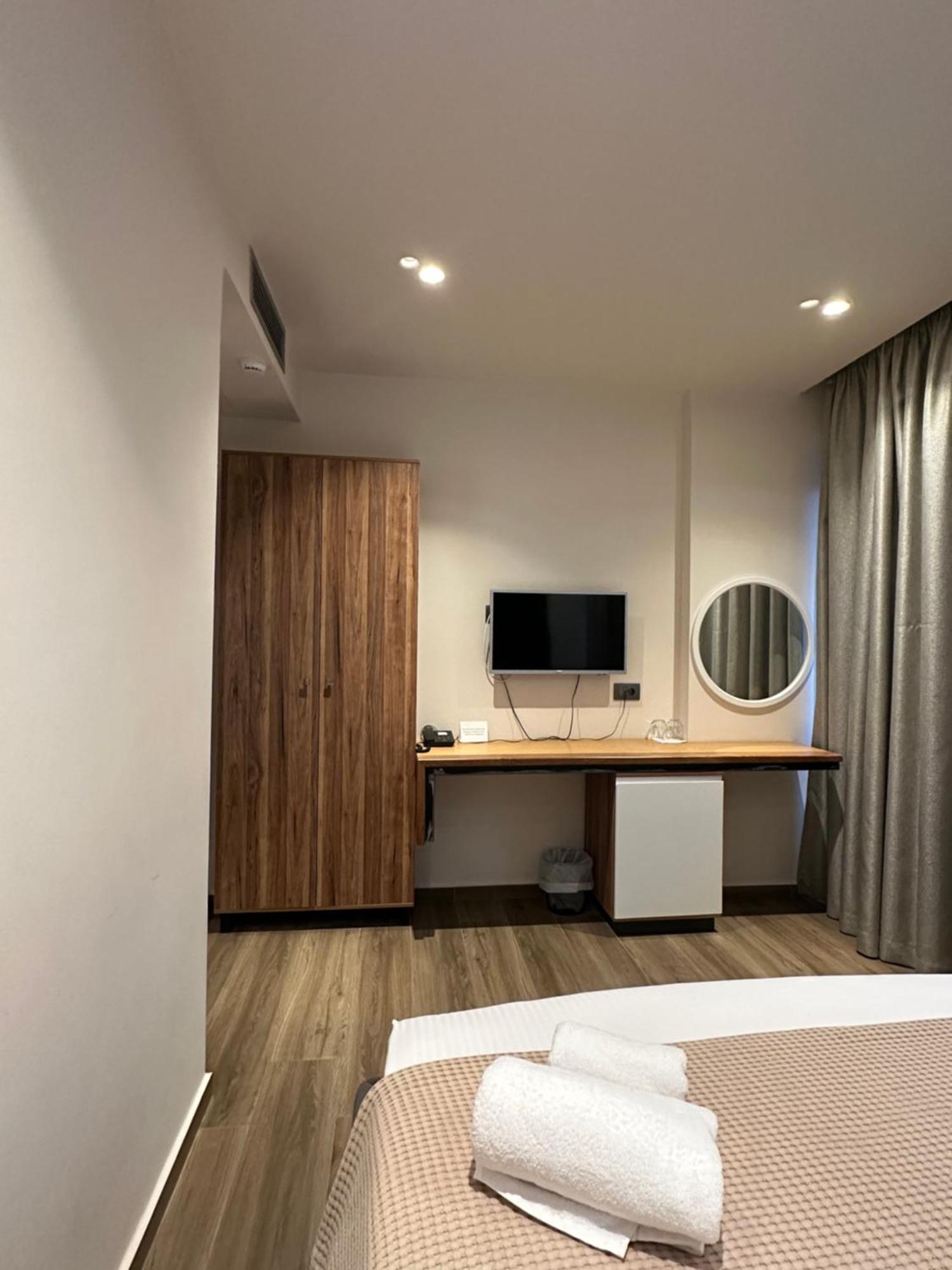 Deluxe Double Room with Balcony - Ground Floor,1586900712:JPEG