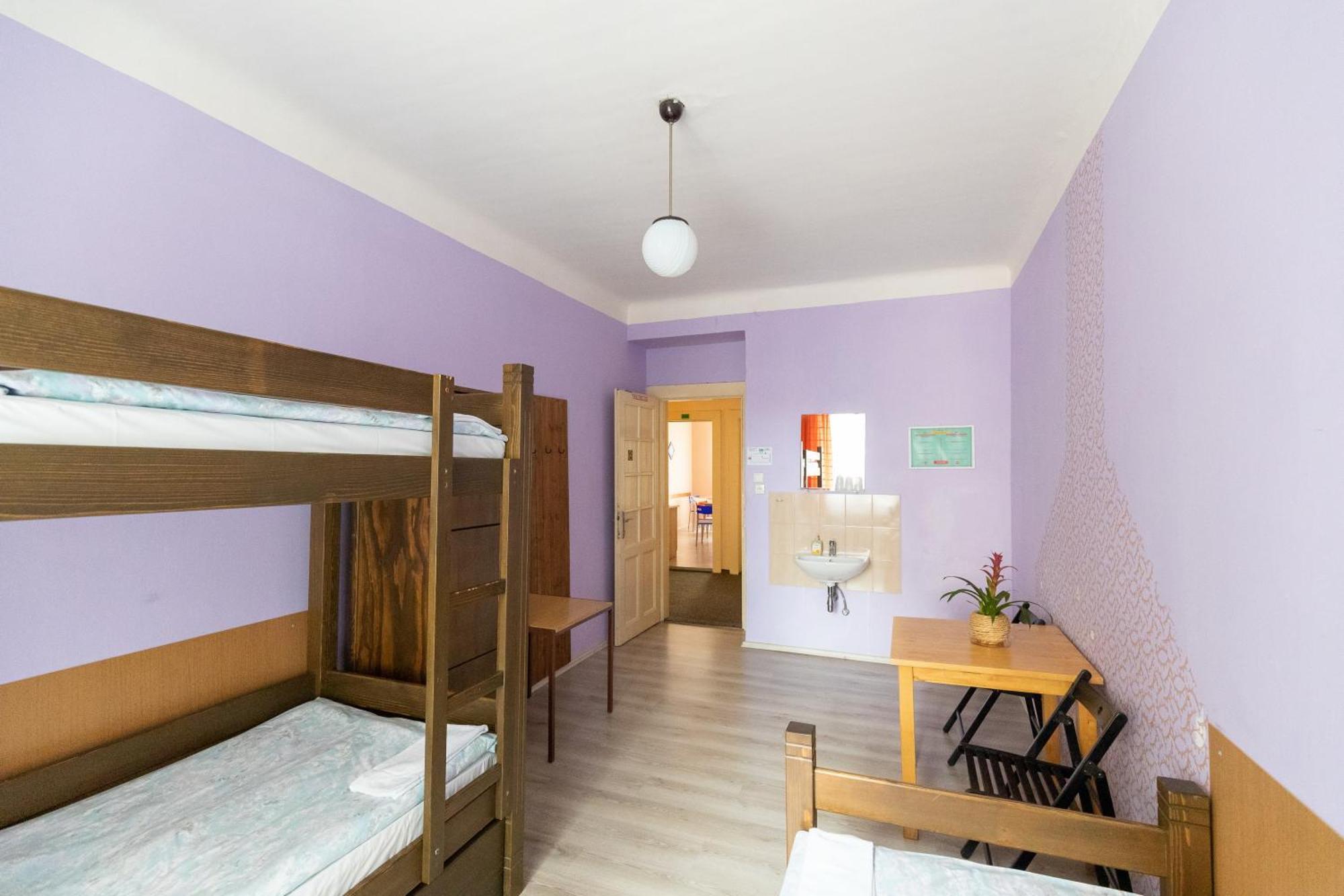 Camera Tripla con Bagno in Comune