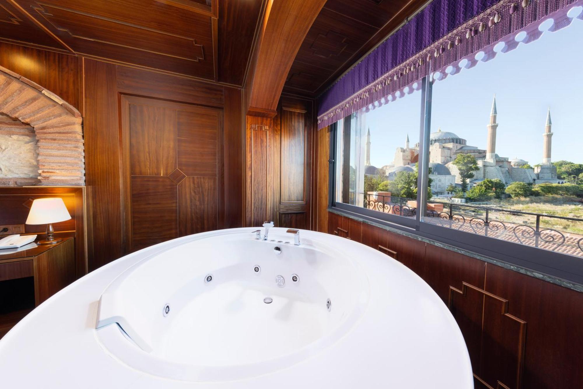 King Suite with Hagia Sophia View,1710077426:JPEG