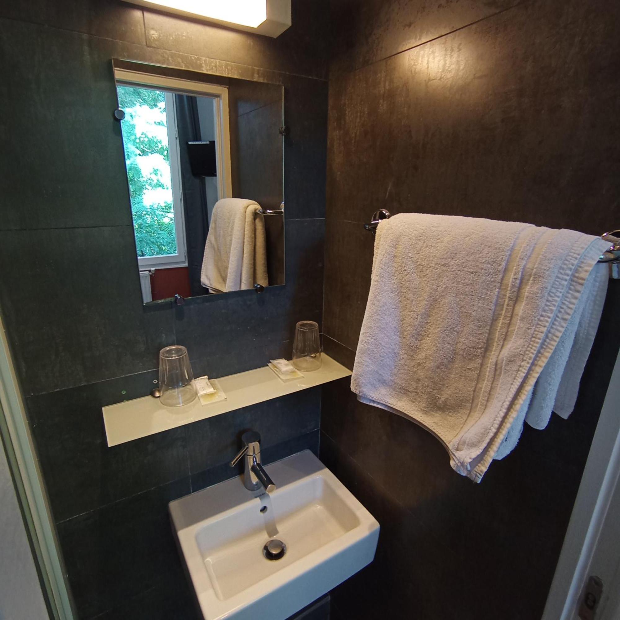 Double Room,1698175363:JPEG