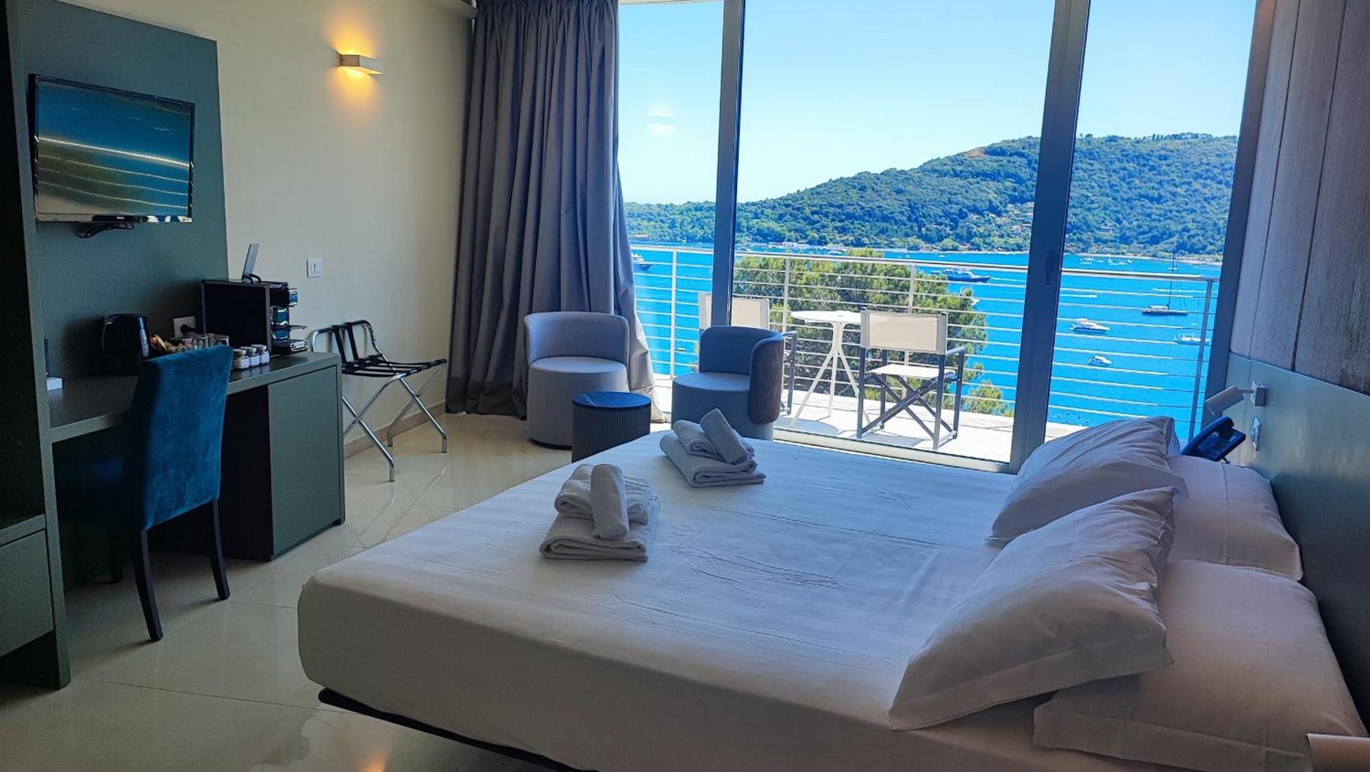 Suite Junior avec Balcon - Vue sur Mer