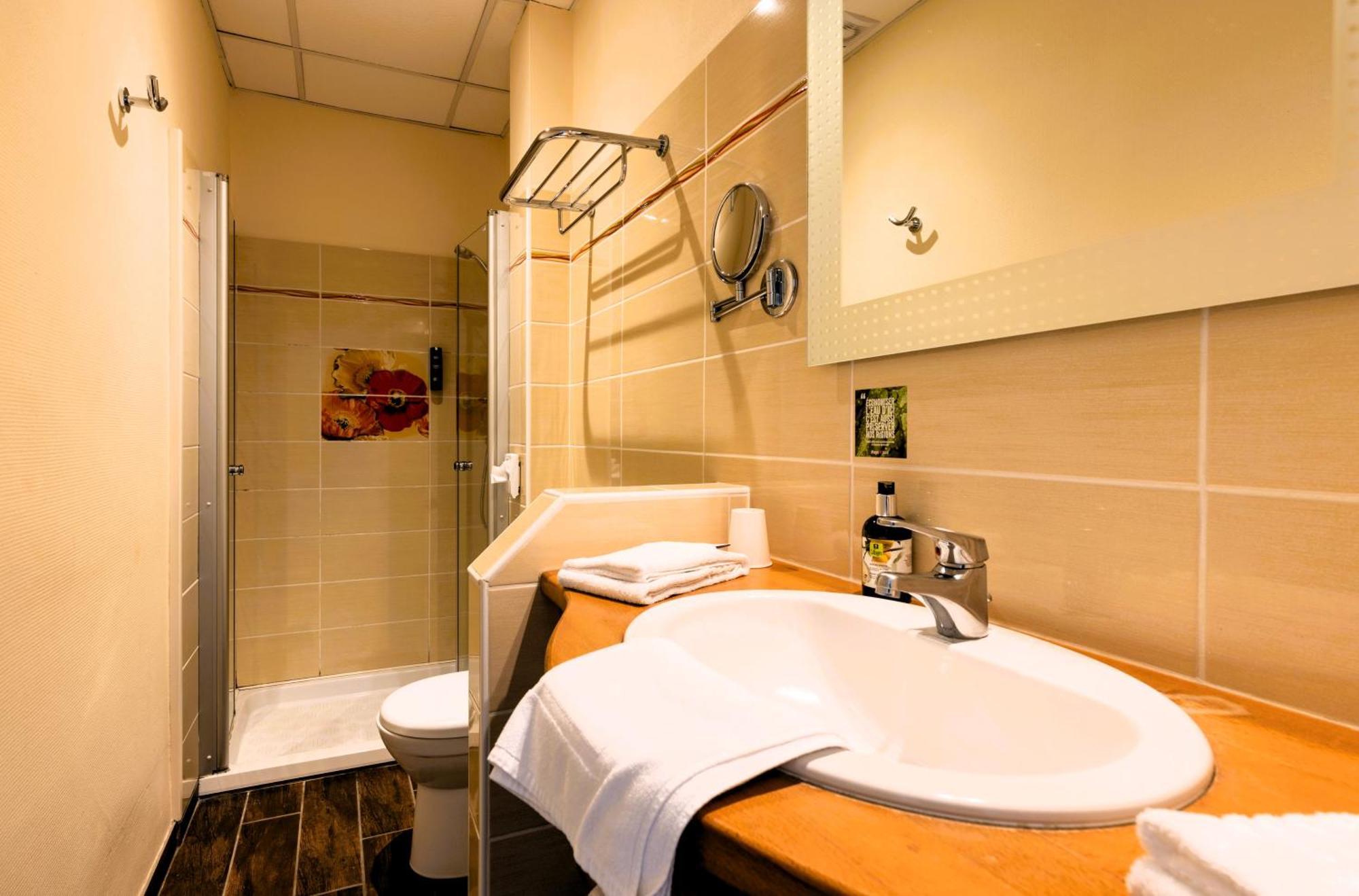 Chambre Double avec Douche