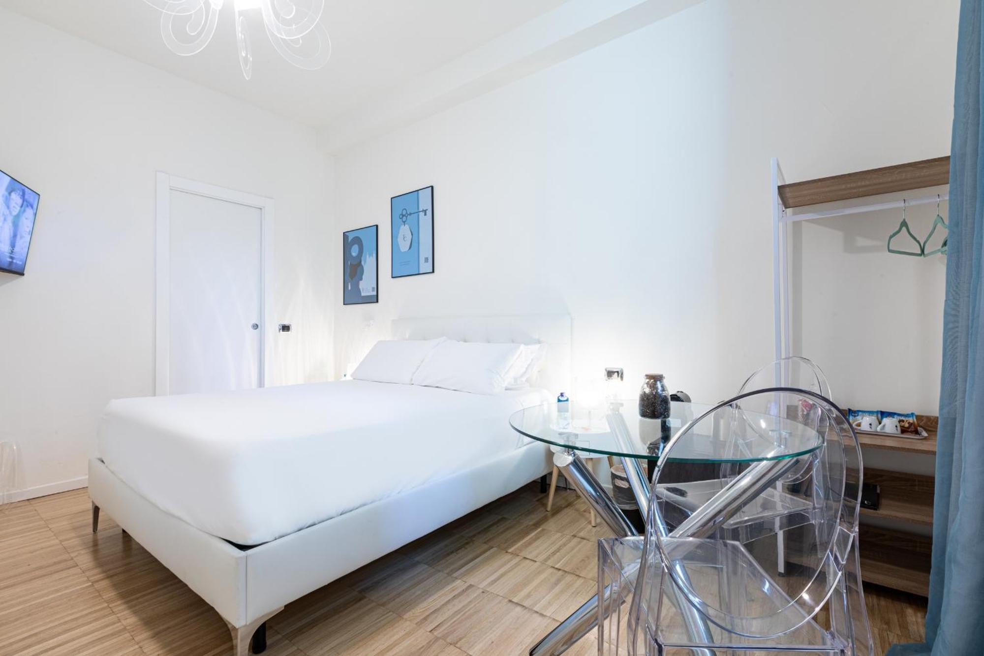 Small Double Room,1604782148:JPEG