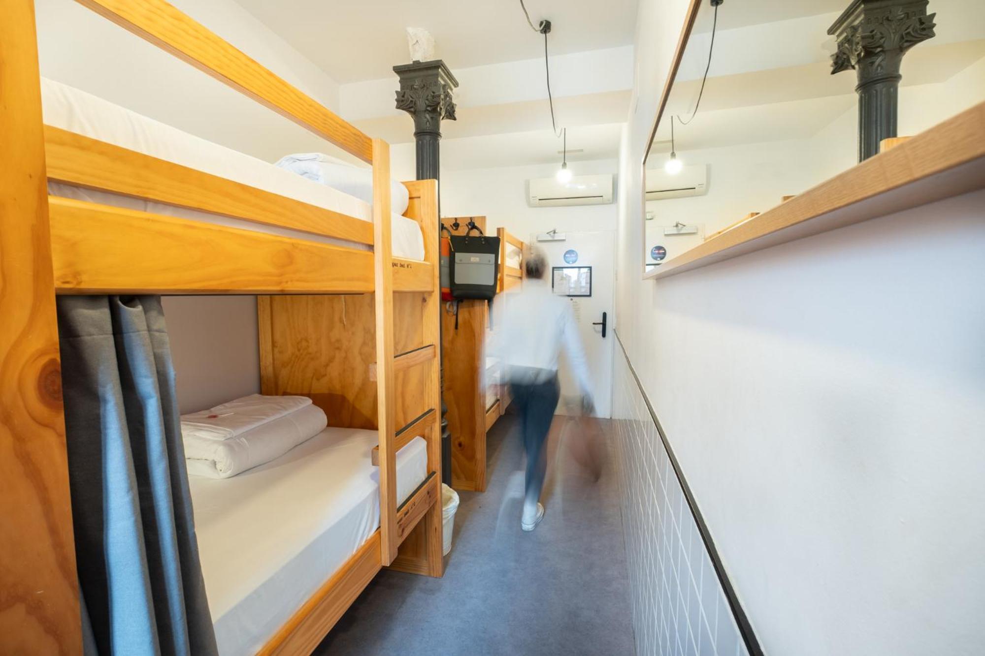 Single Bed in 4-Bed Mixed Dormitory Room with Shared Bathroom,1731407972:JPEG