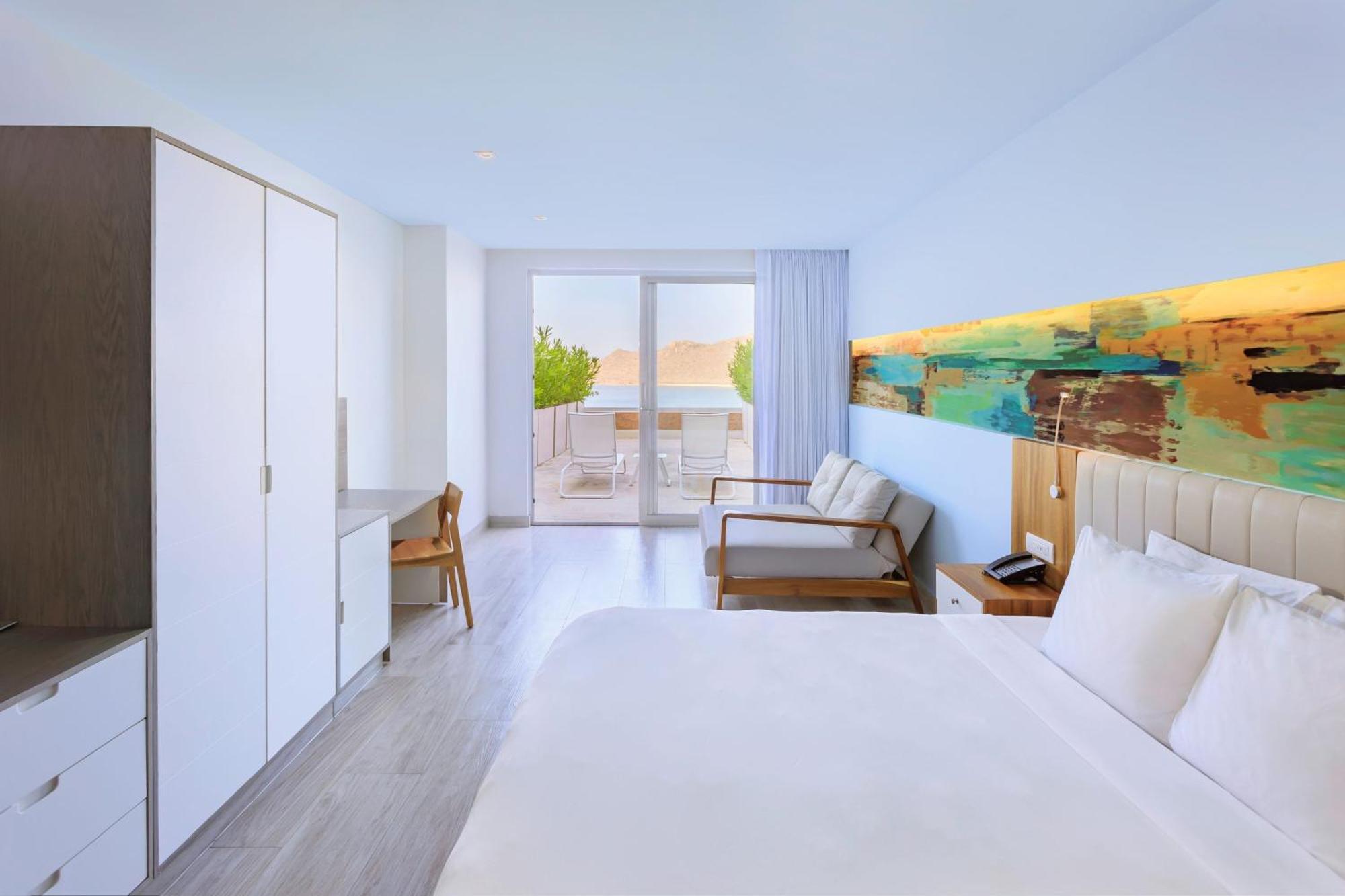 Deluxe King Room with Terrace and Ocean View,1606653656:JPEG