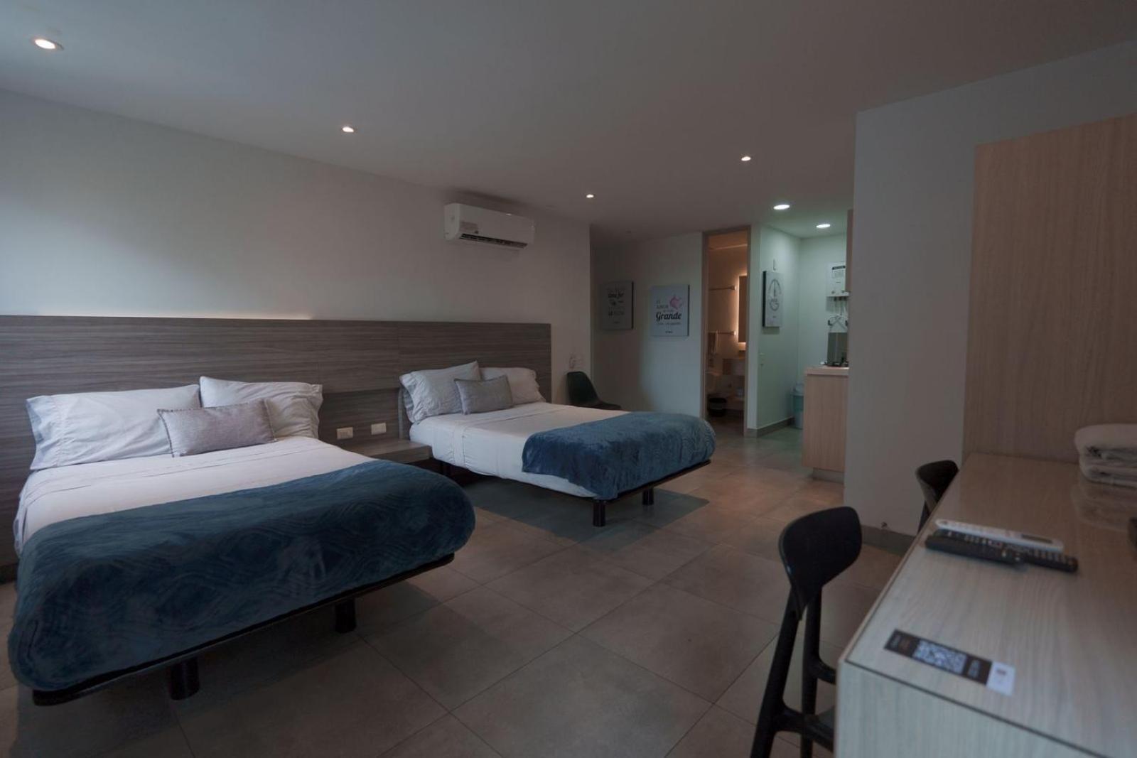 Twin Room,1607695932:JPEG