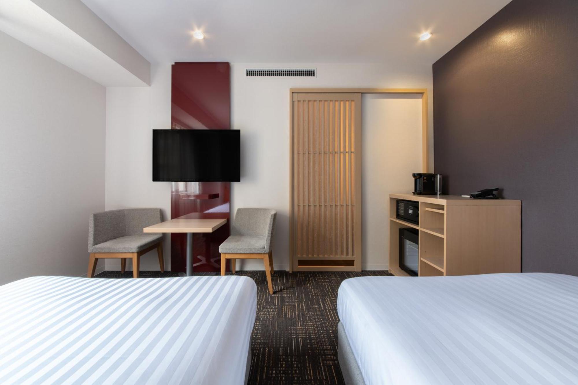 Superior Twin Room,1610842004:JPEG