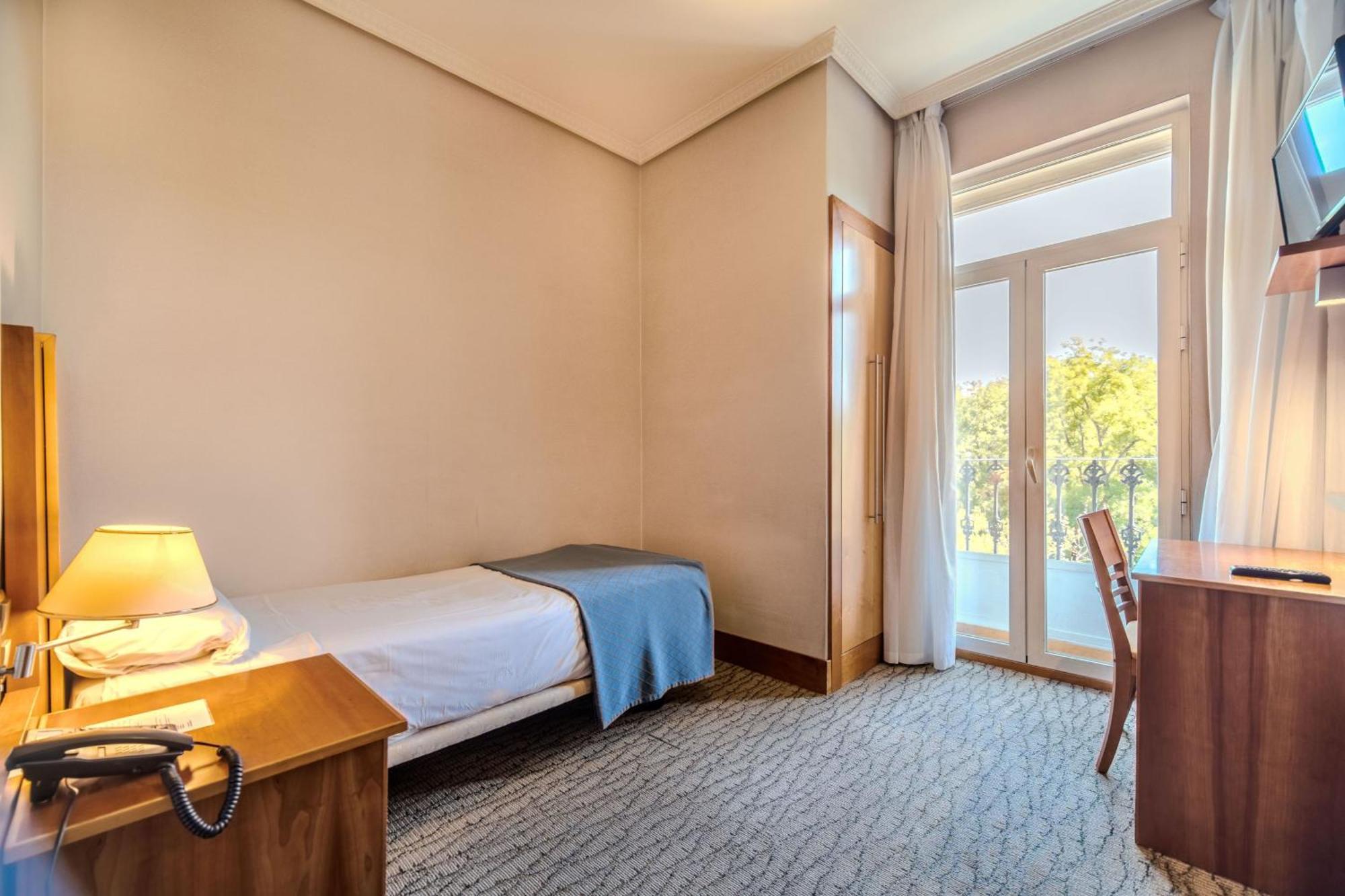 Single Room,1617843775:JPEG