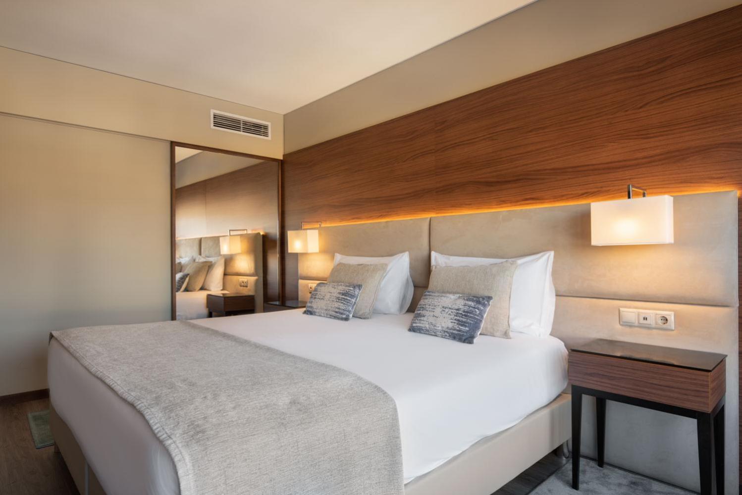 Suite ( free Parking ),1618819384:JPEG