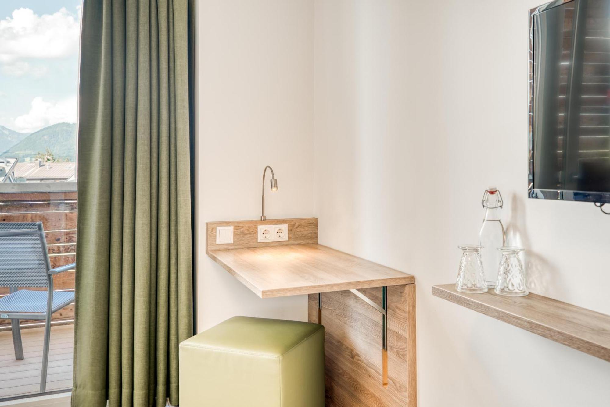 Double Room with Balcony,1620604655:JPEG