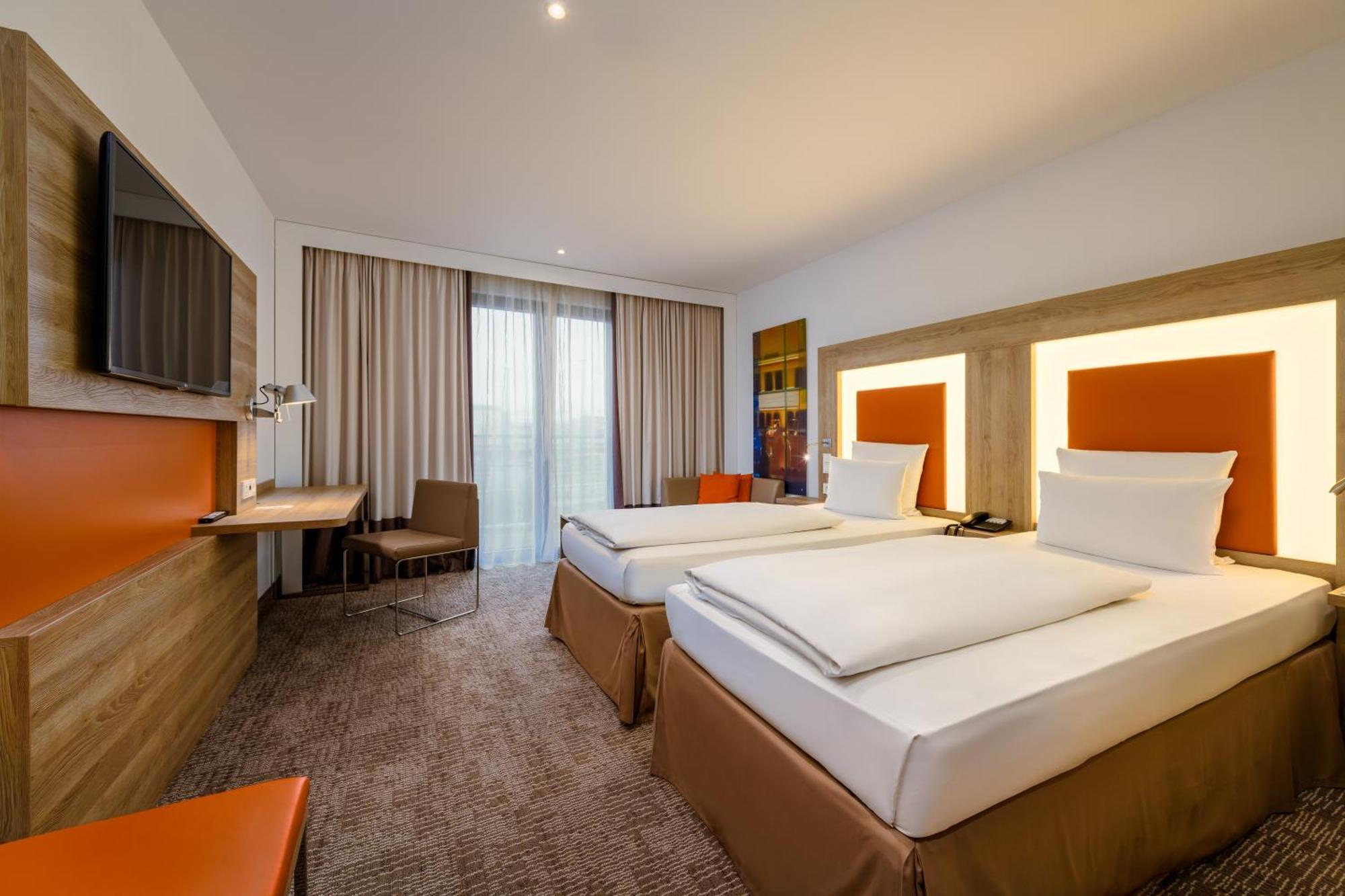 Standard Twin Room,1627222987:JPEG