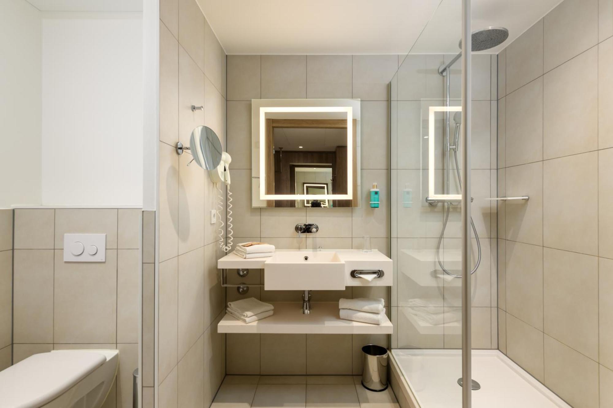 Standard Twin Room,1717091690:JPEG