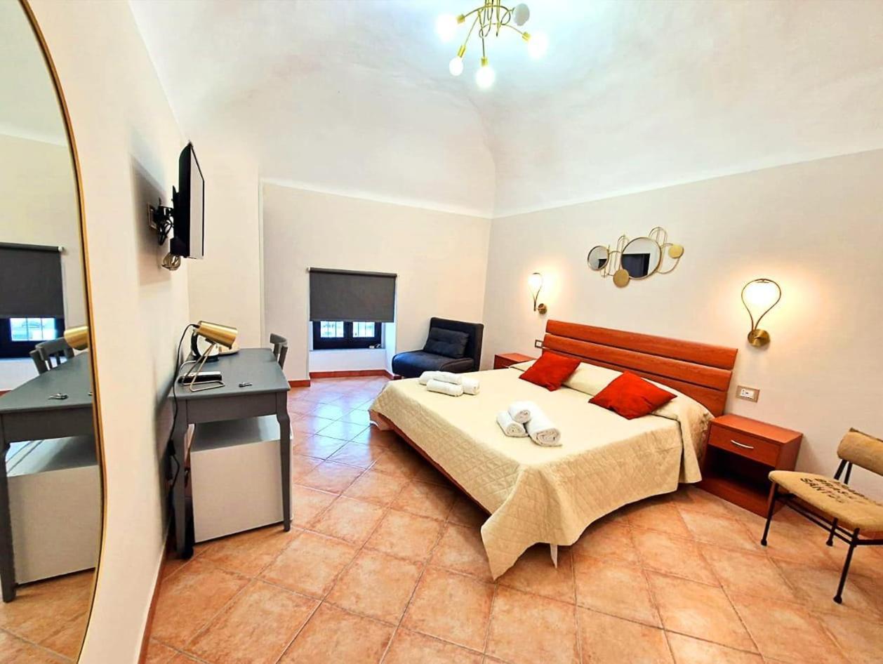 Double Room,1635990313:JPEG