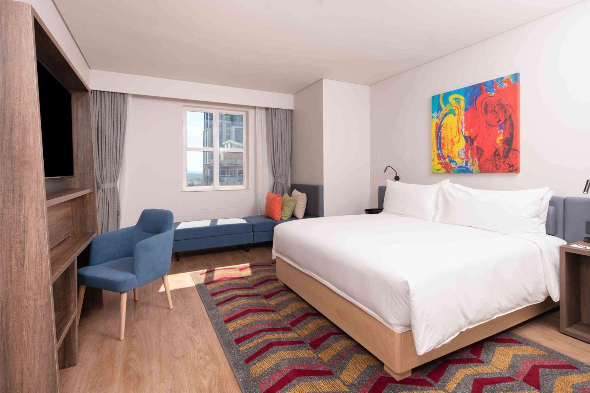 King Room,1681295719:JPEG