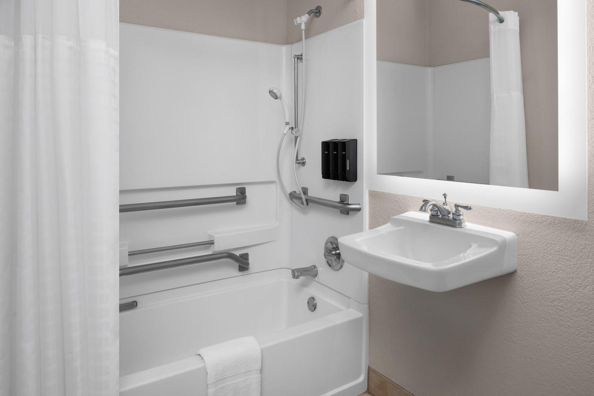 Executive Suite - Disability Access,1641017938:JPEG