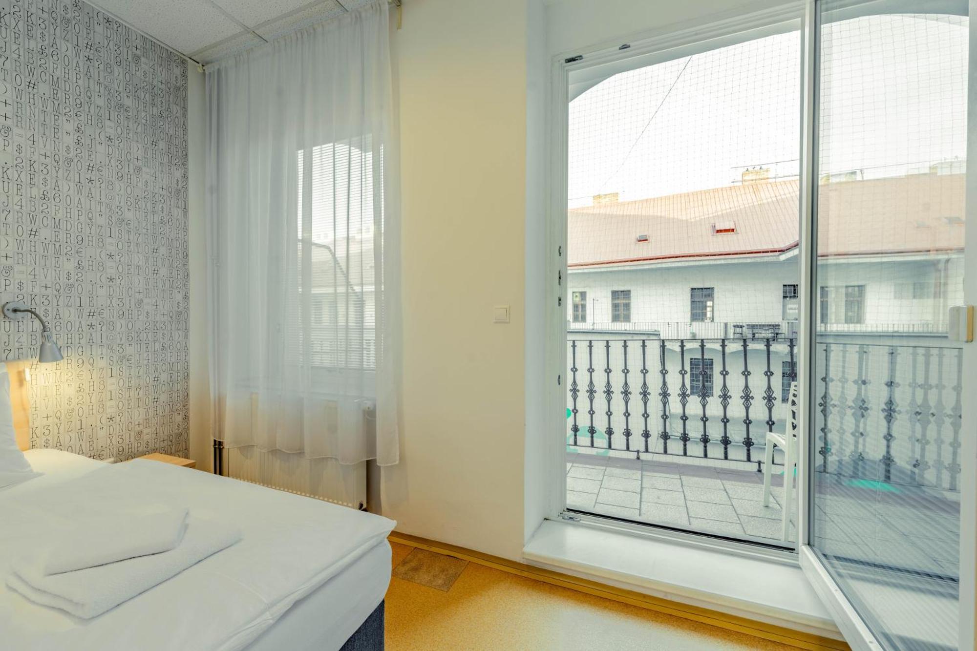 Deluxe Single Room Balcony,1646364007:JPEG