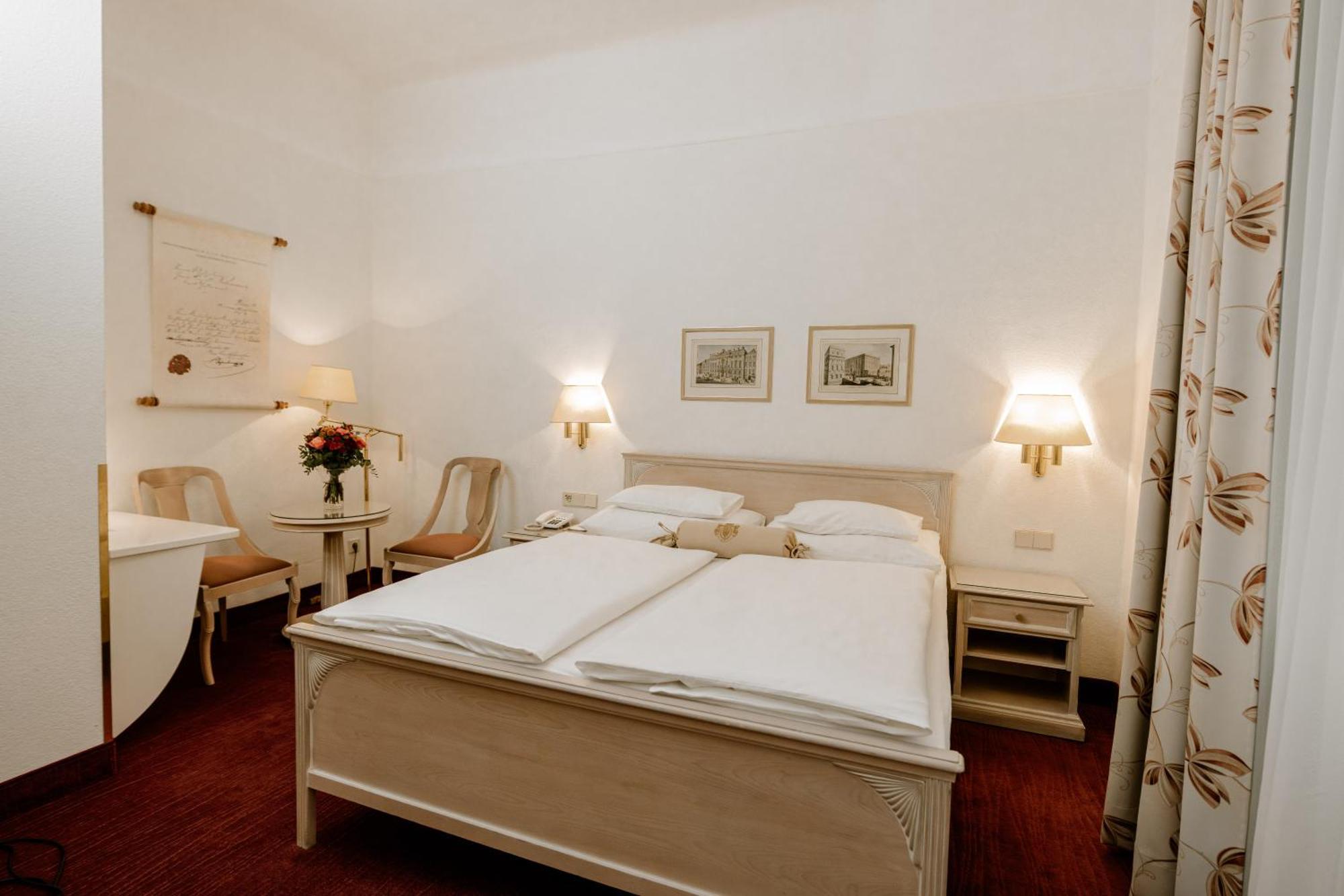 Double Room with Courtyard View,1649879071:JPEG