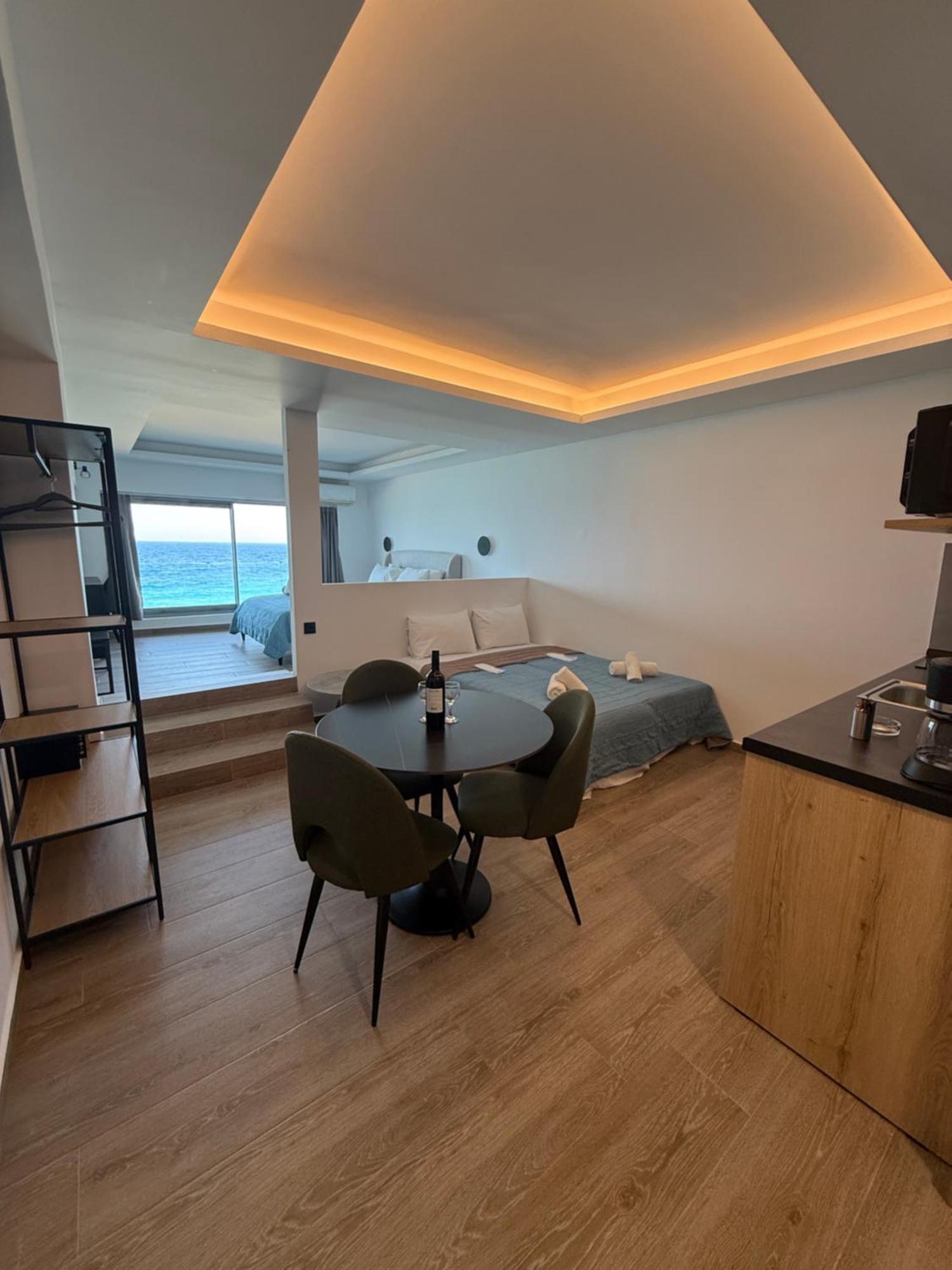 One-Bedroom Apartment with Sea View