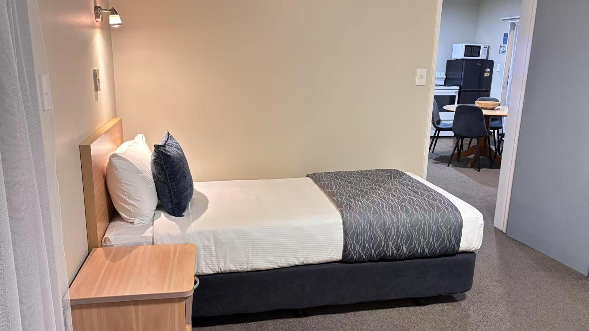 Large Two-Bedroom Apartment