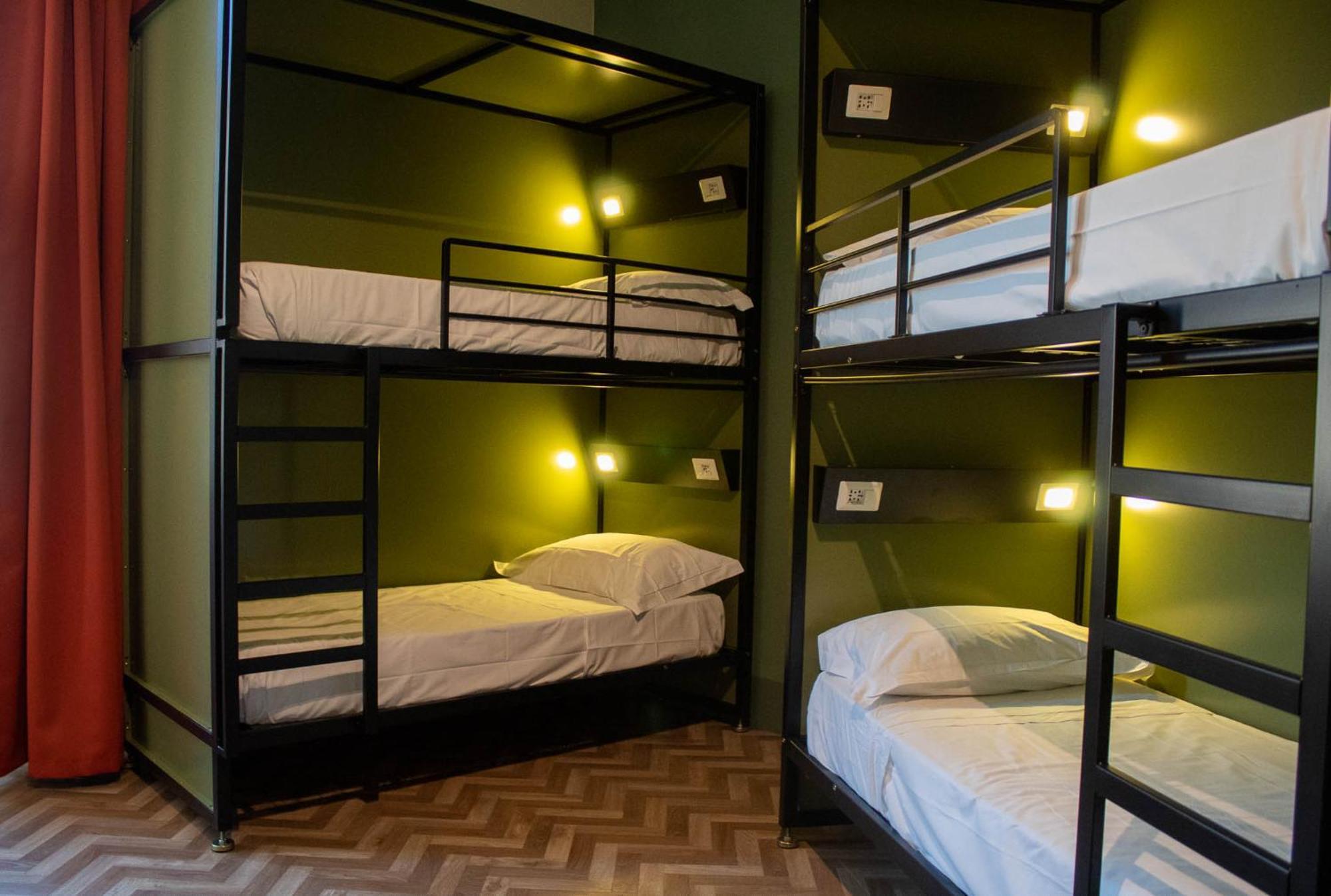 Bed 4-Bed Female Dormitory Room,1681835341:JPEG