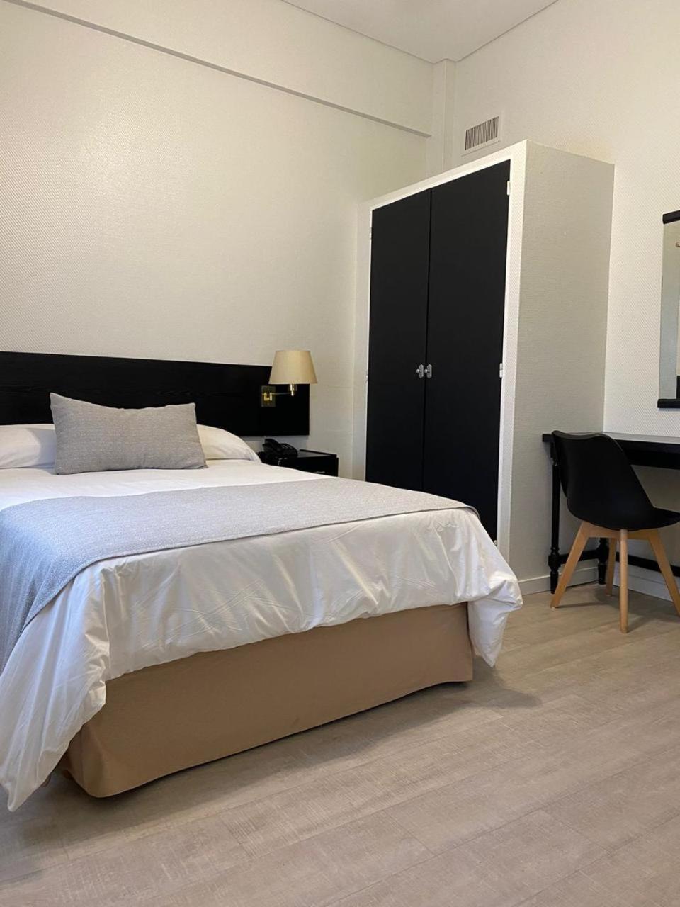 Twin/Double Room,1695743091:JPEG