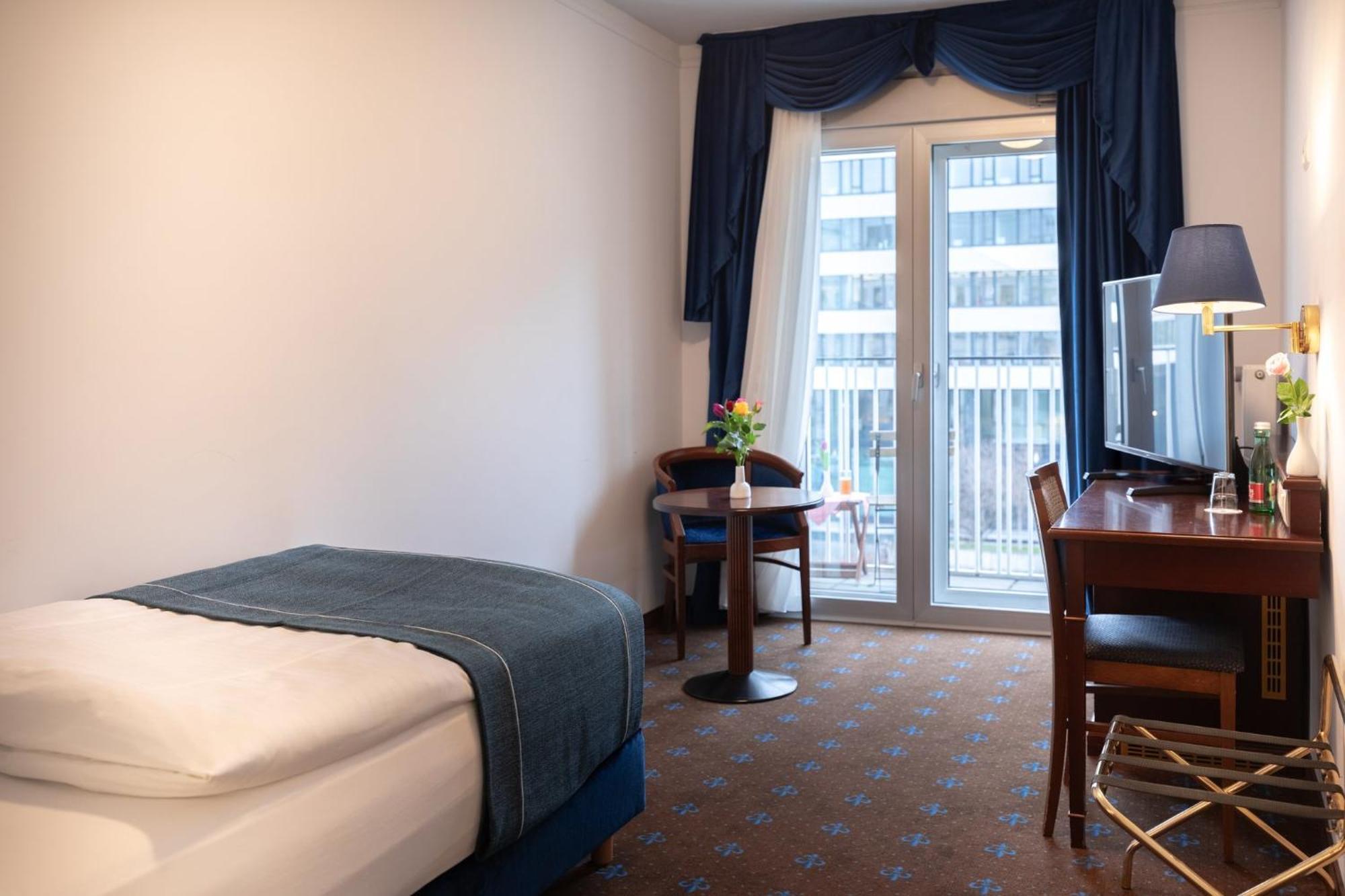 Cosy Single Room,1698849237:JPEG