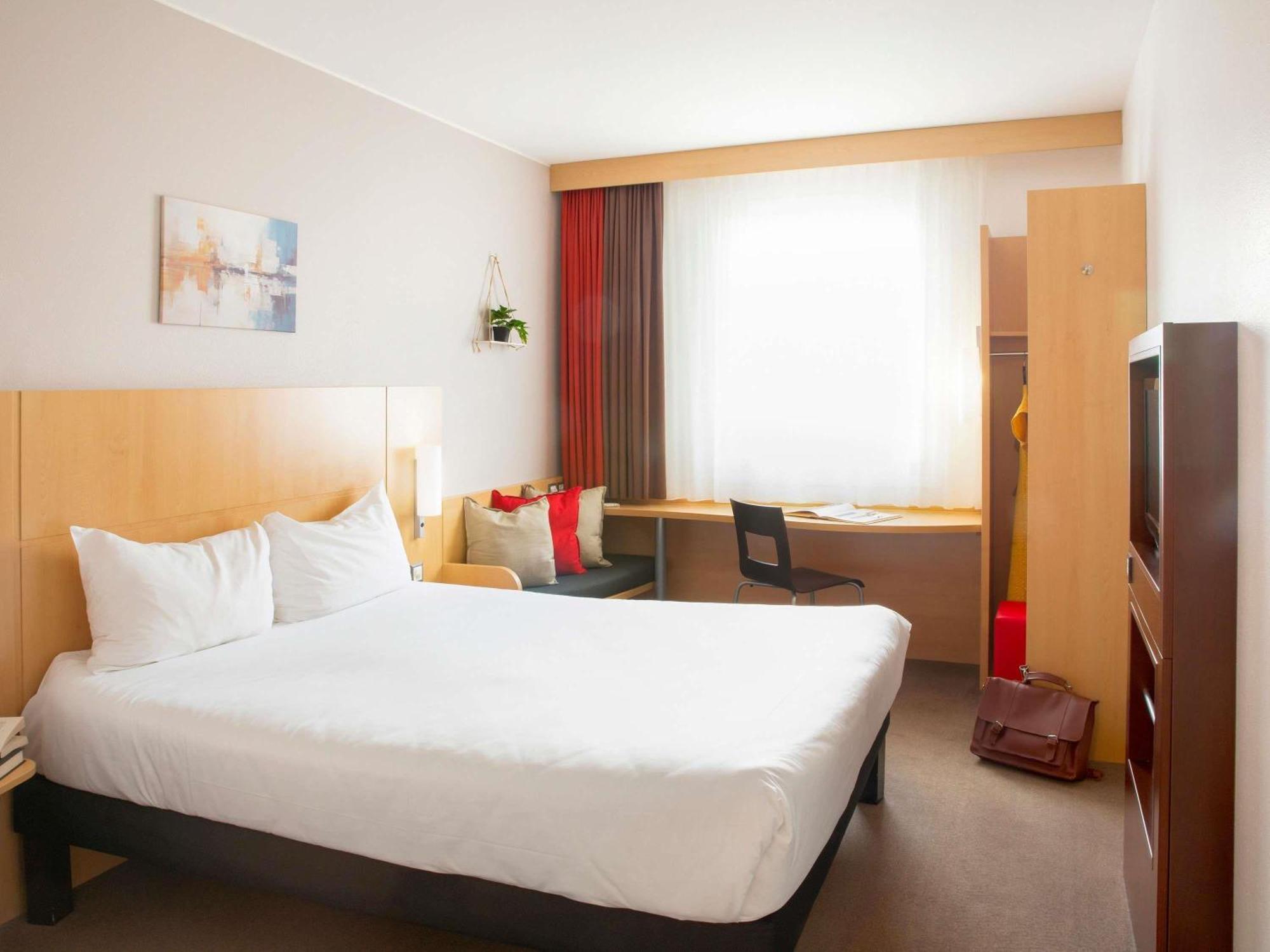 Standard Double Room,1704943399:JPEG