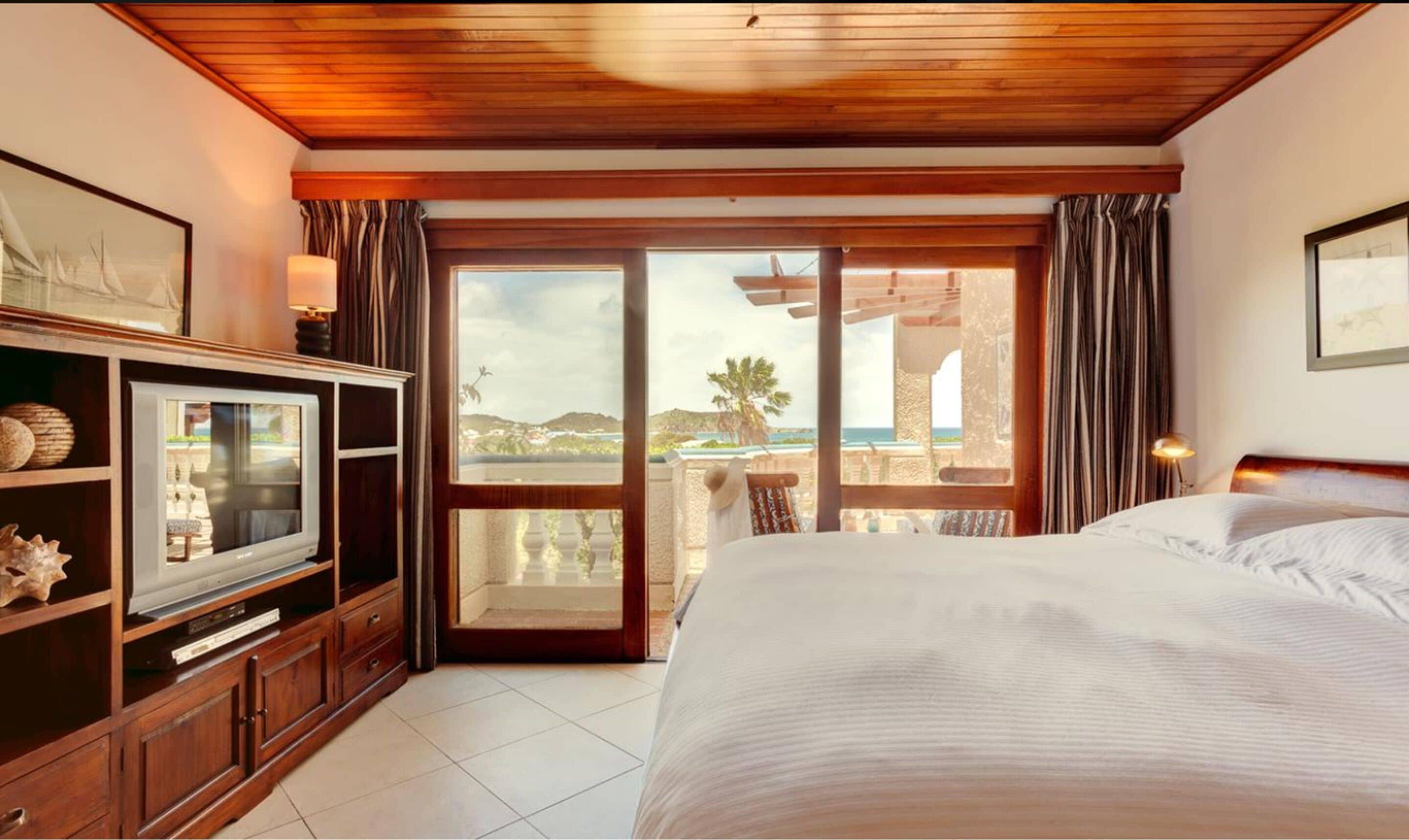 Deluxe Studio with Ocean View