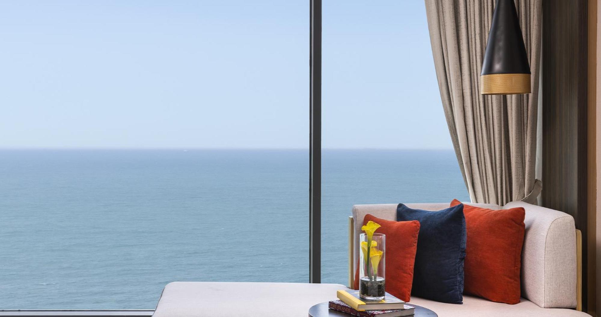 Deluxe Ocean View King,1735204713:JPEG