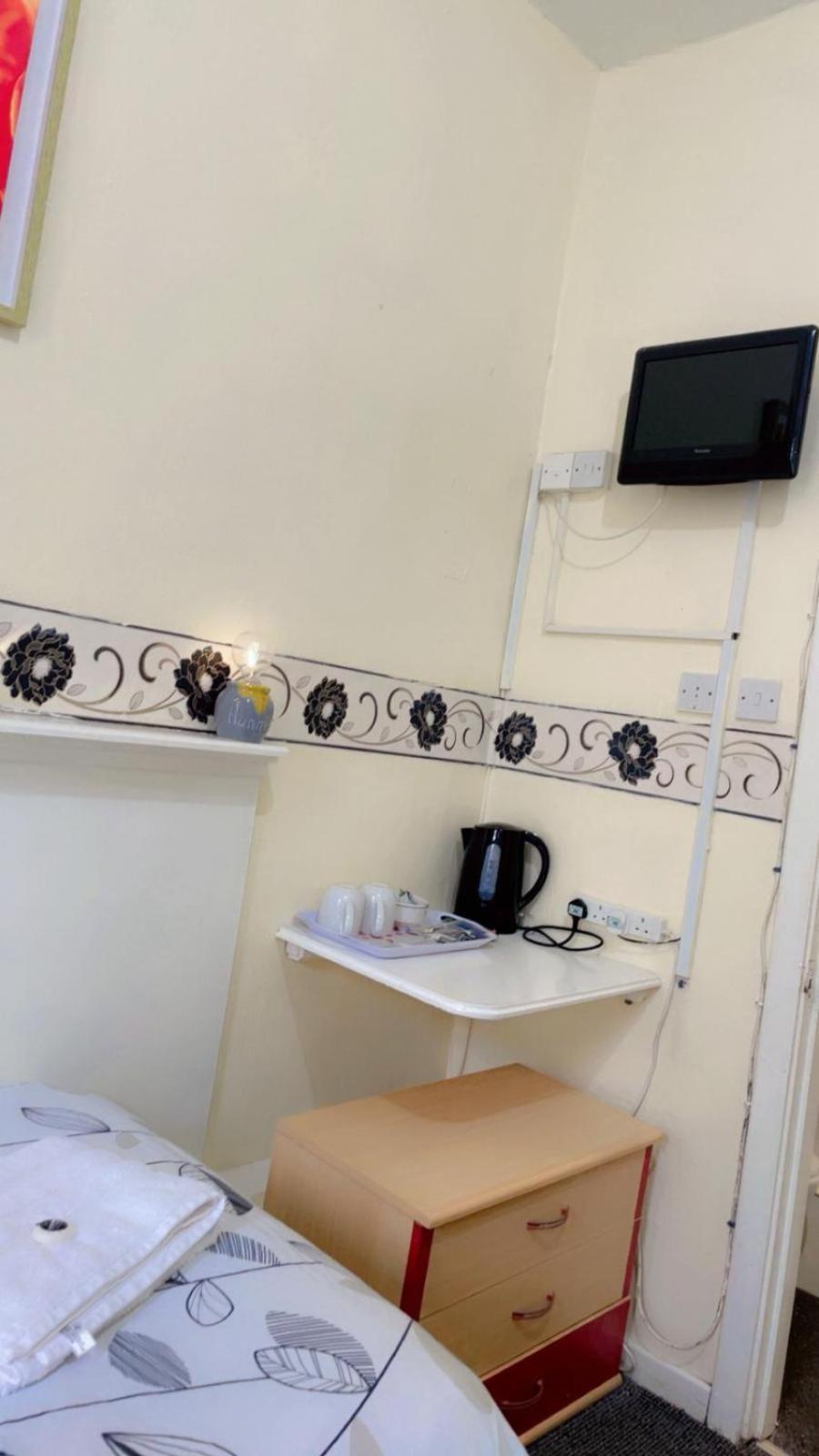 Deluxe Double Room with Shower