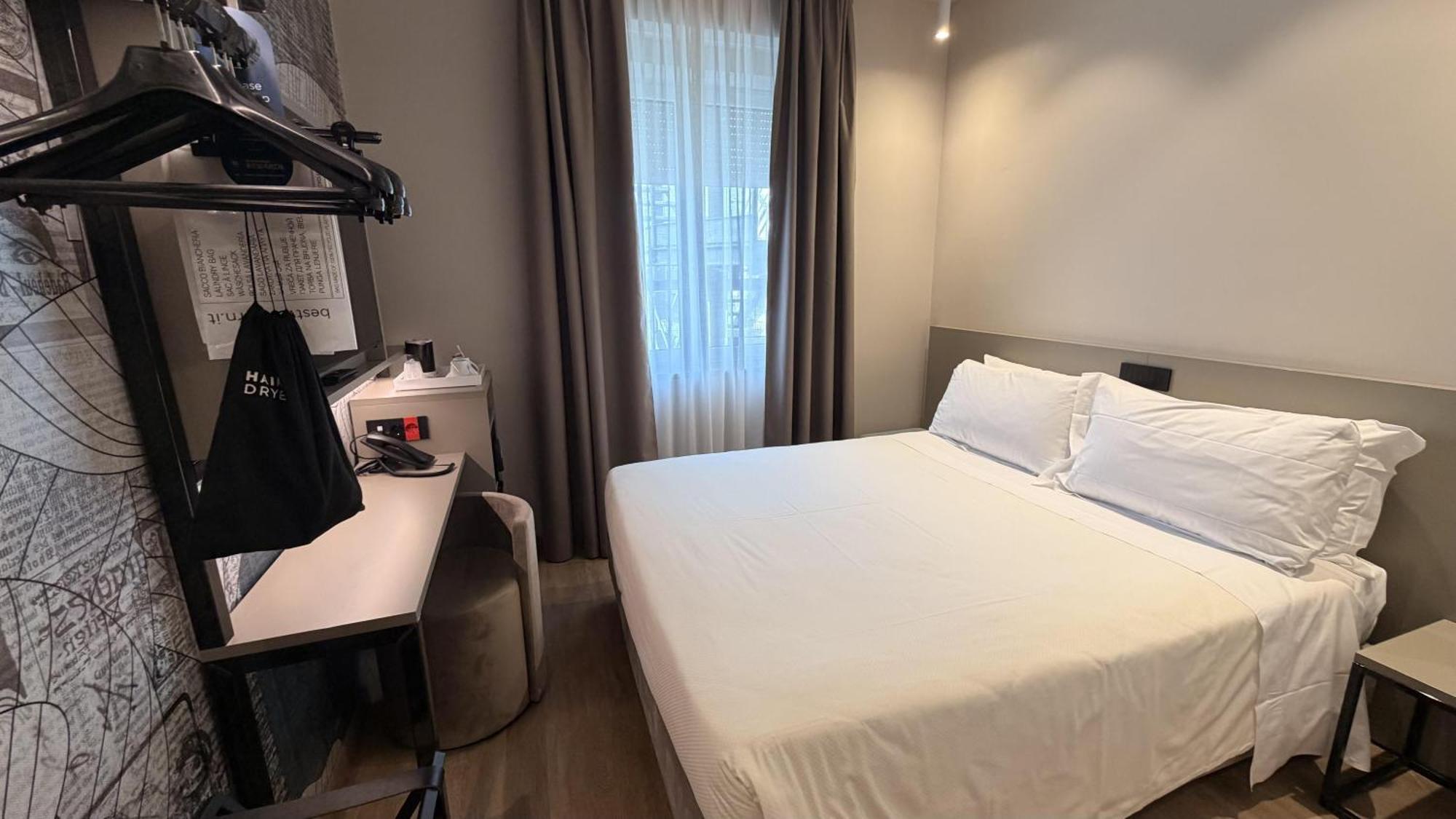 Comfort Queen Room,1746824814:JPEG