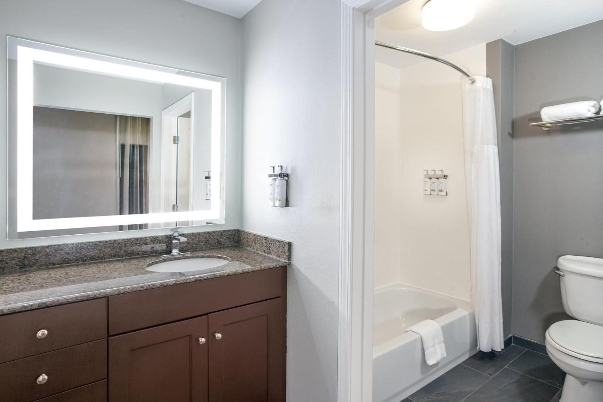 Studio Suite,1756524917:JPEG