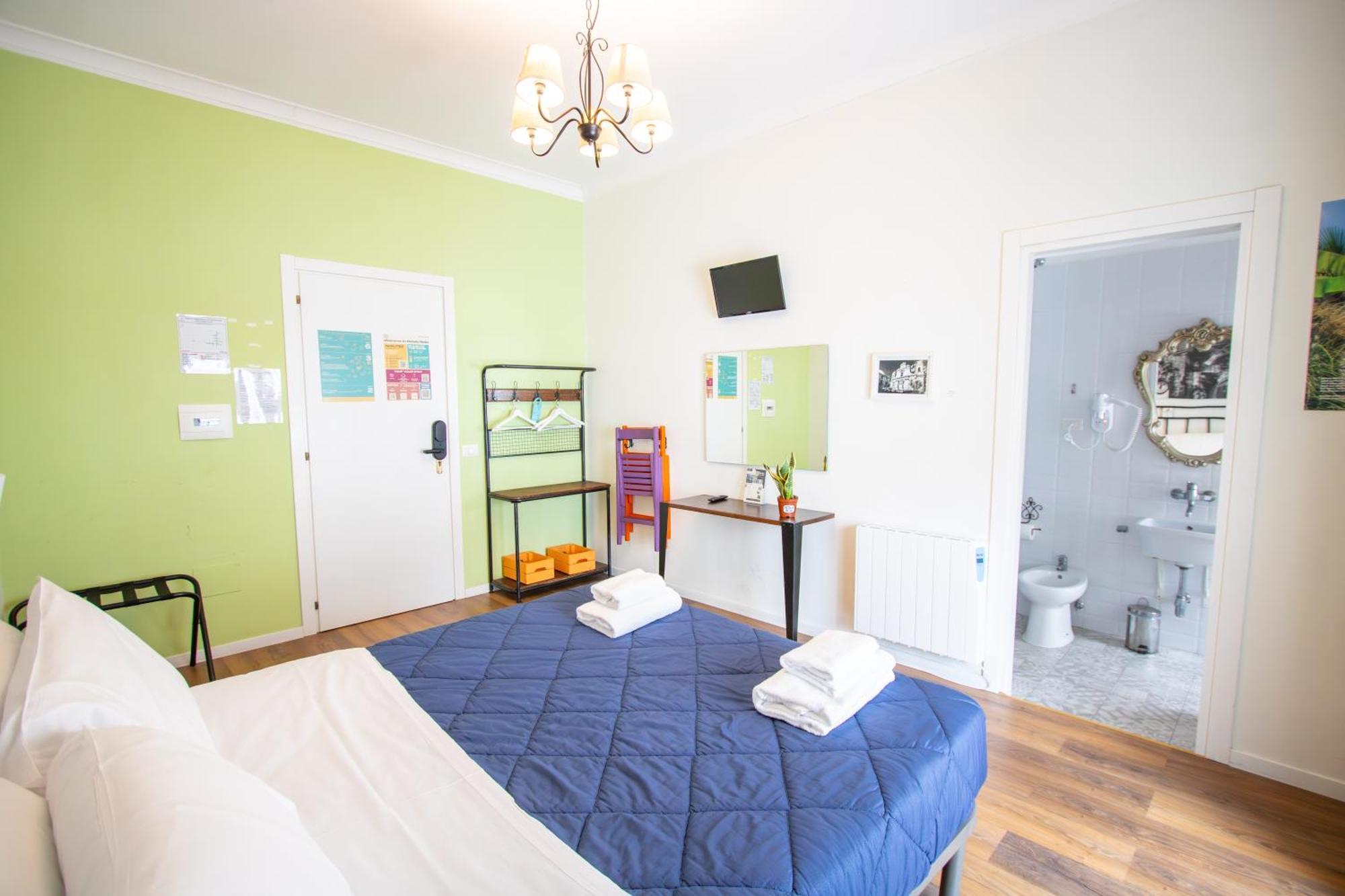 Double or Twin Room,1756591921:JPEG